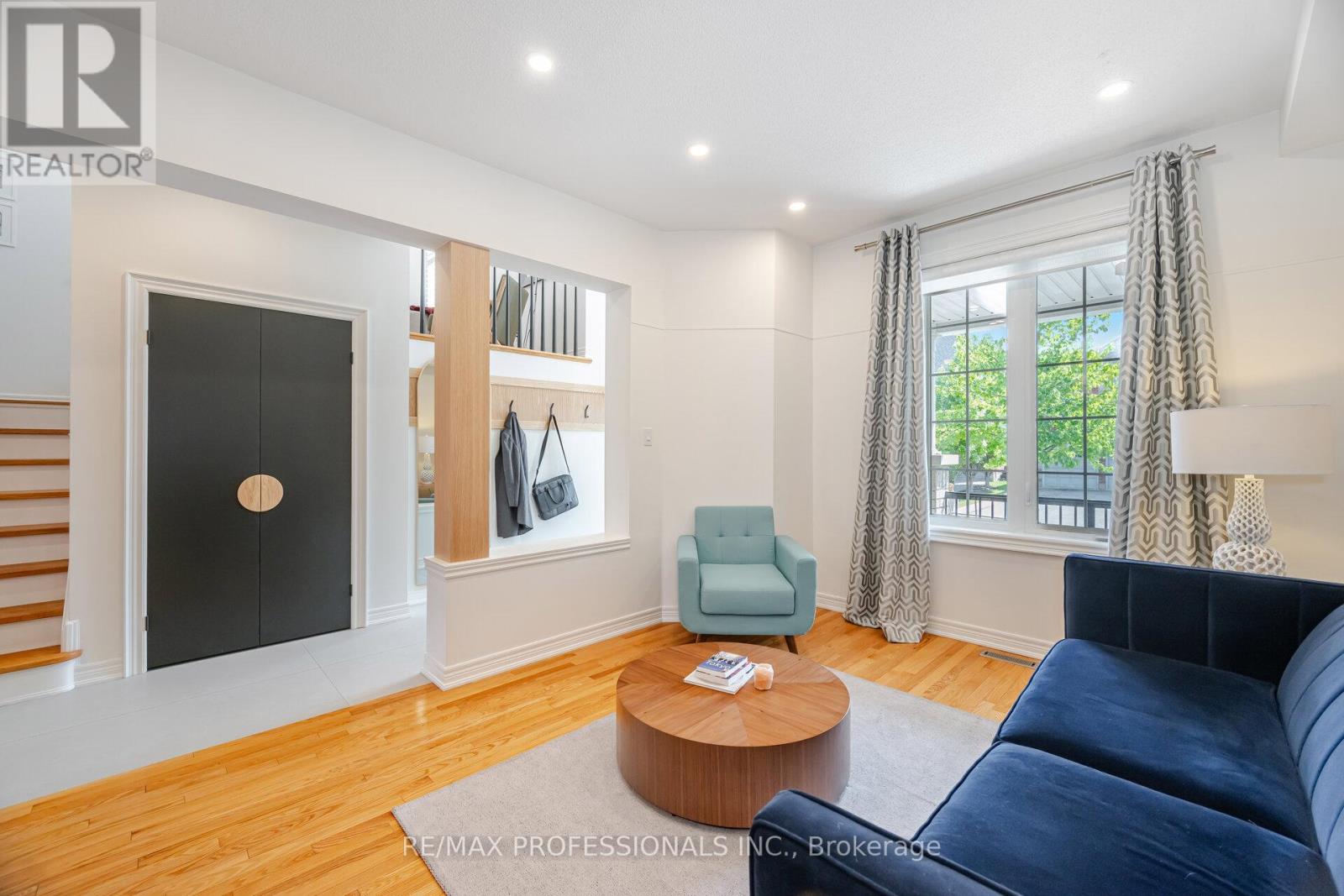 60 Acqua Drive, Vaughan, Ontario  L4H 3K9 - Photo 8 - N12192638