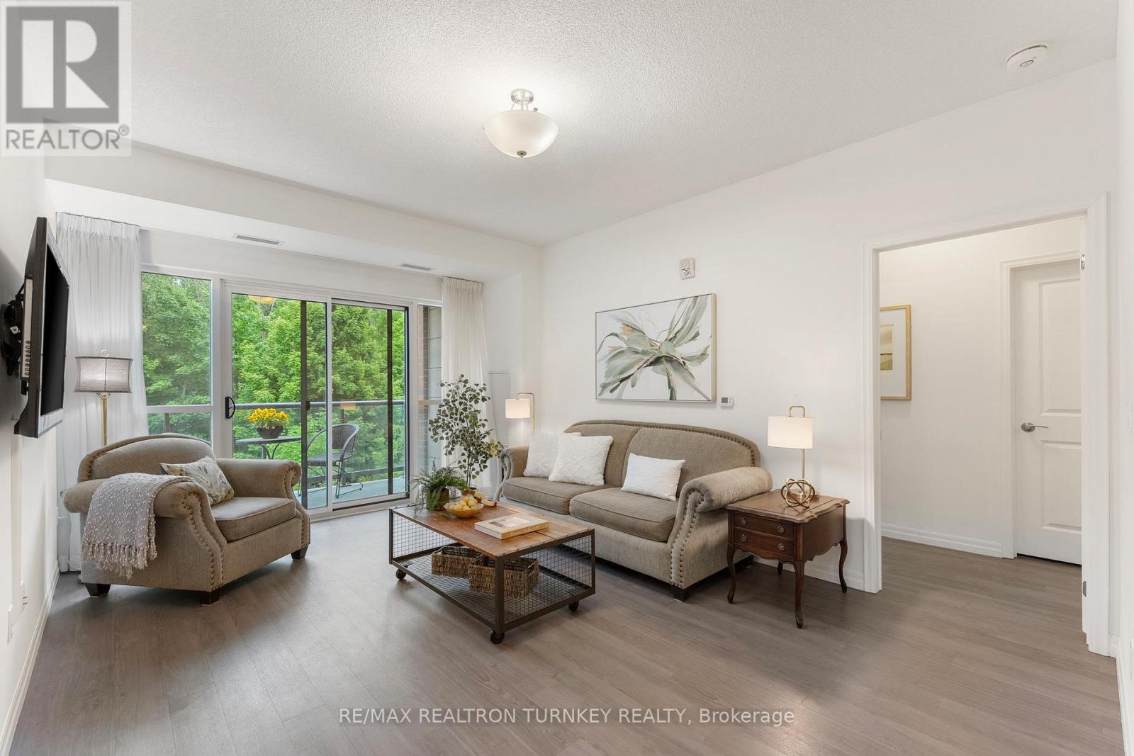 221 - 420 William Graham Drive, Aurora, Ontario  L4G 1X4 - Photo 6 - N12192634