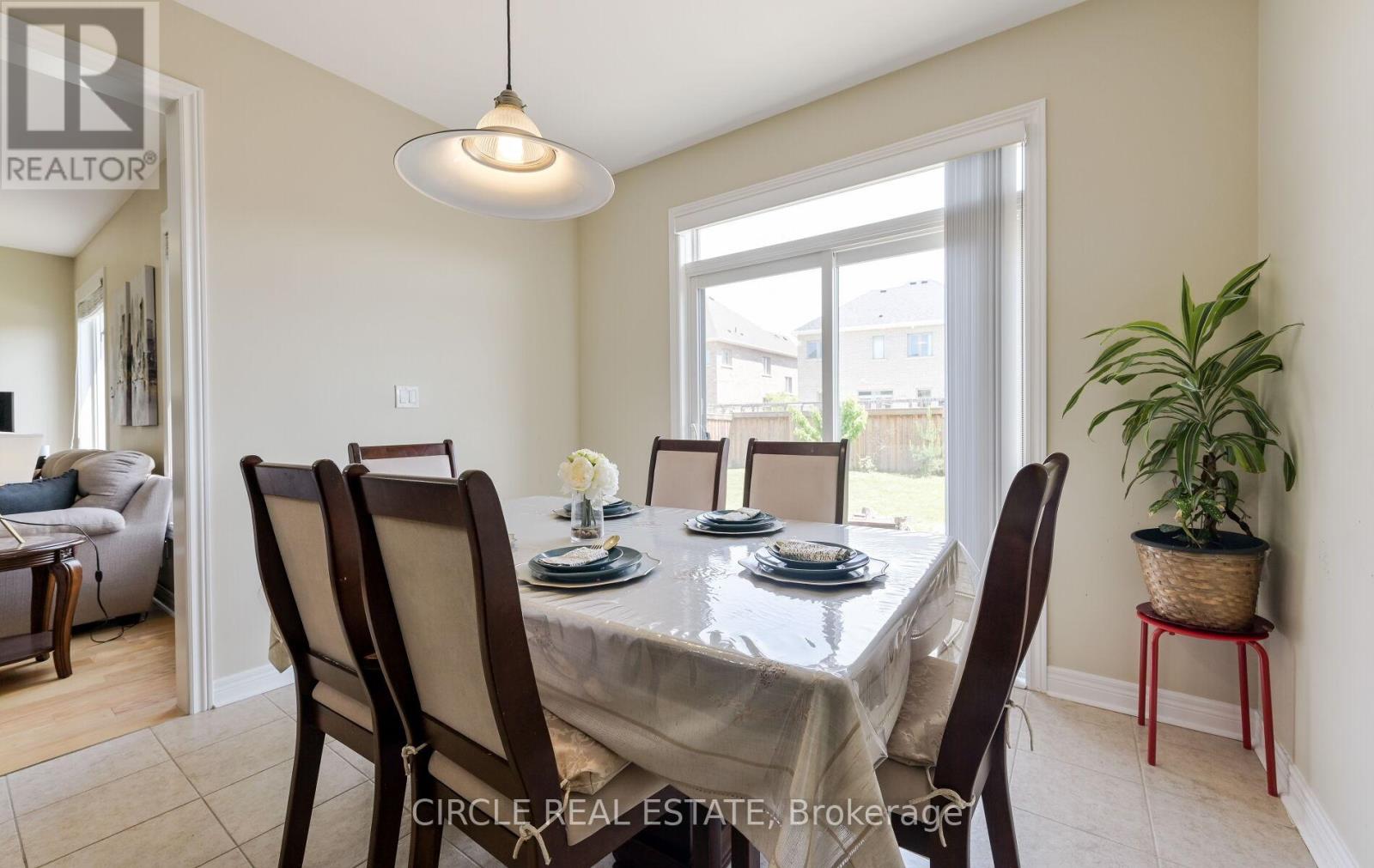 166 Sharpe Crescent, New Tecumseth (Tottenham), Ontario  L0G 1W0 - Photo 10 - N12192828