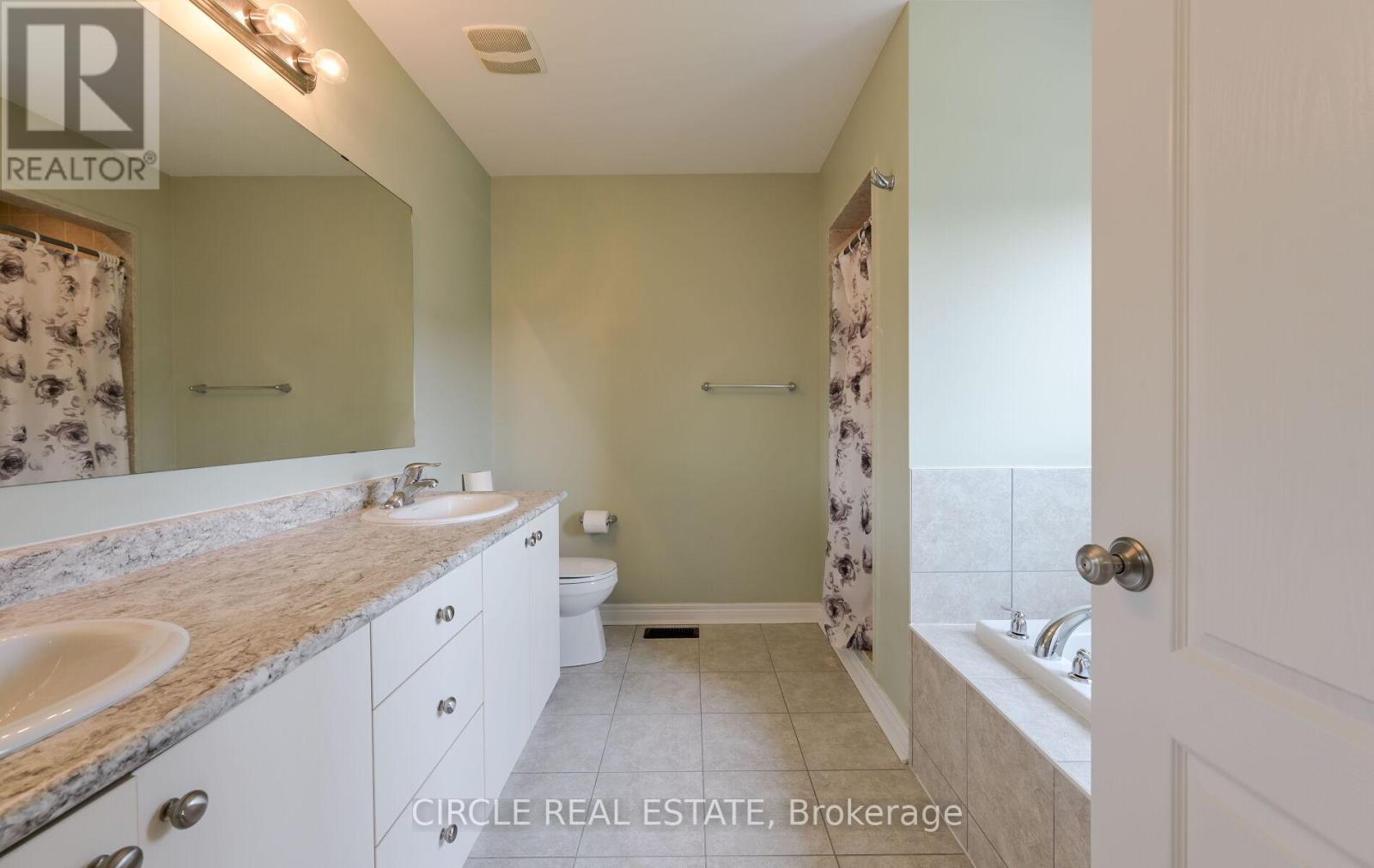 166 Sharpe Crescent, New Tecumseth (Tottenham), Ontario  L0G 1W0 - Photo 25 - N12192828