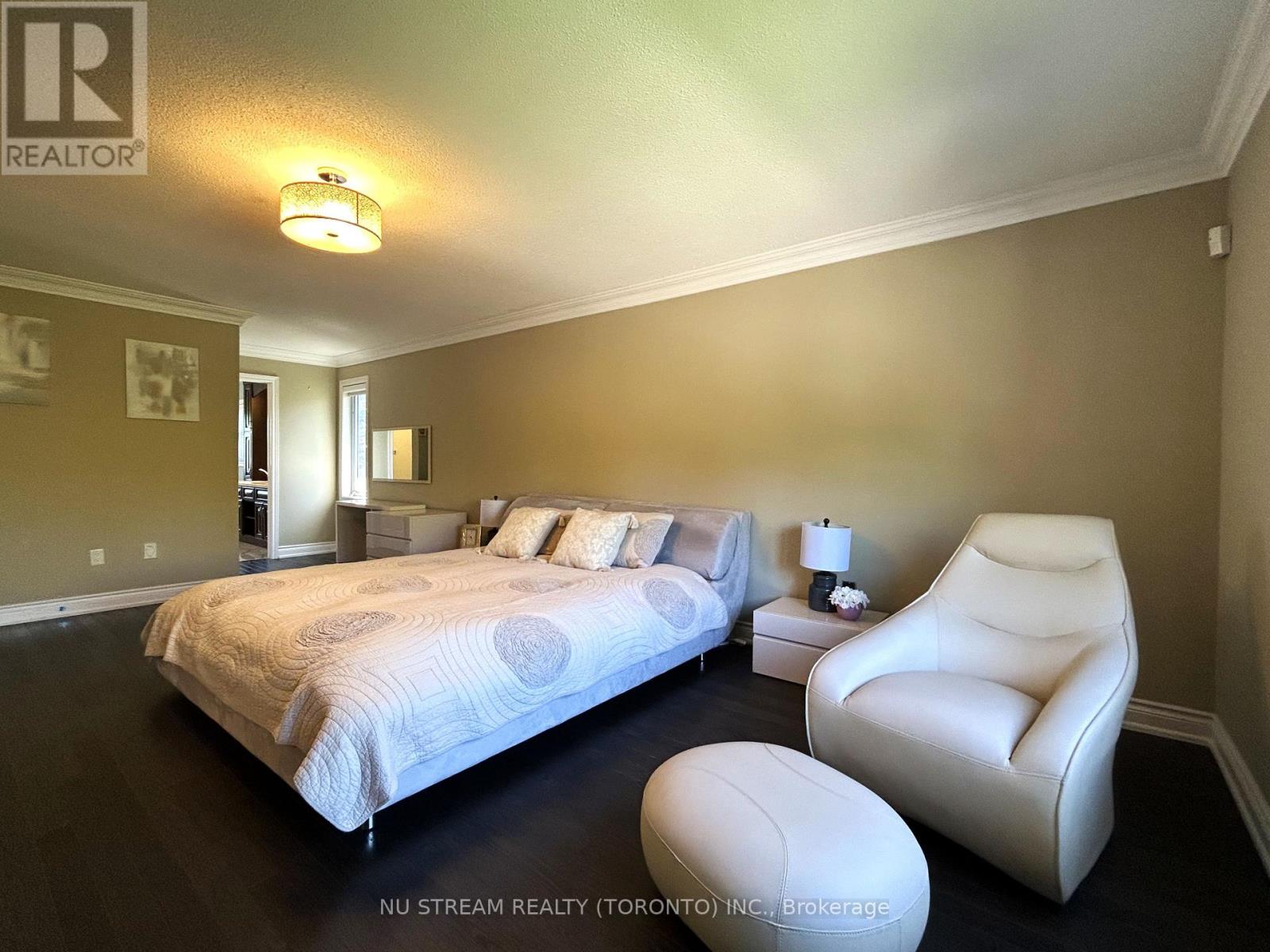 31 Ashfield Drive, Richmond Hill (Oak Ridges Lake Wilcox), Ontario  L4E 2L6 - Photo 24 - N12192976