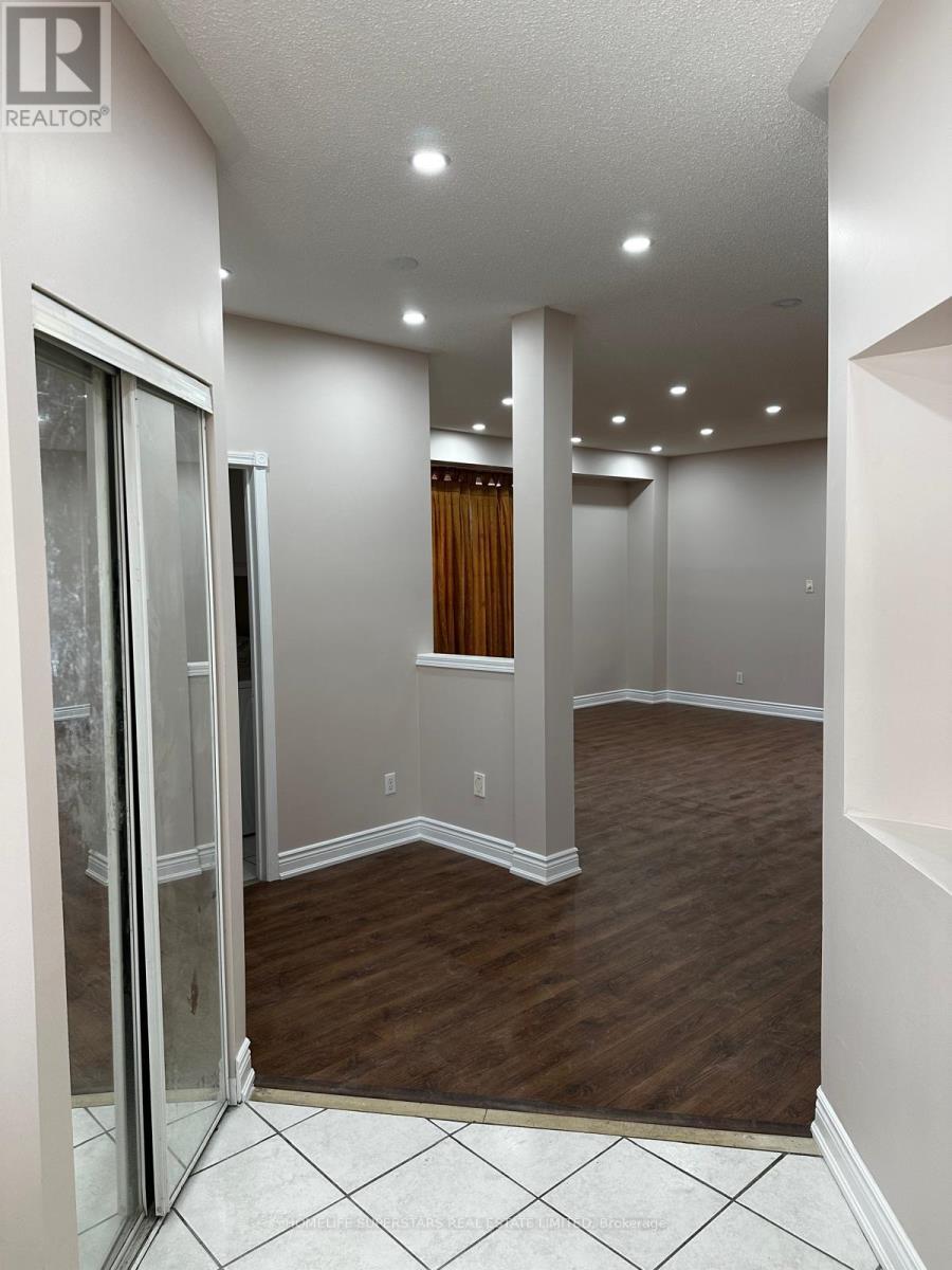 36 Lady Fern Drive, Markham (Legacy), Ontario  L3S 4C2 - Photo 9 - N12193108