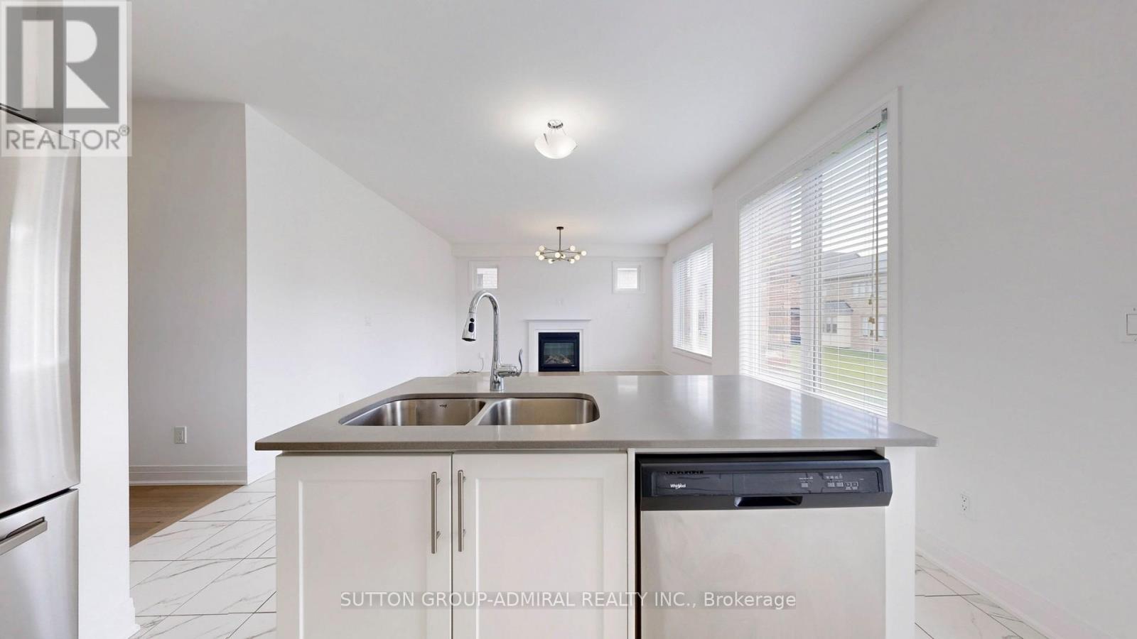 89 Kentledge Avenue, East Gwillimbury, Ontario  L9N 0V9 - Photo 14 - N12192996