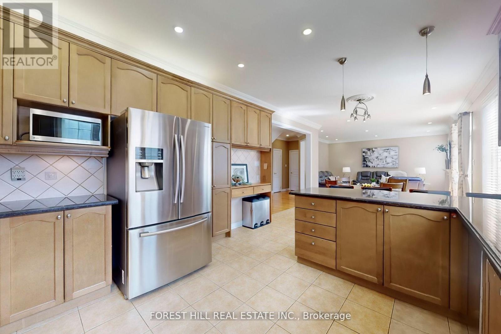 48 River Valley Crescent, Markham, Ontario  L6C 3G6 - Photo 21 - N12192965