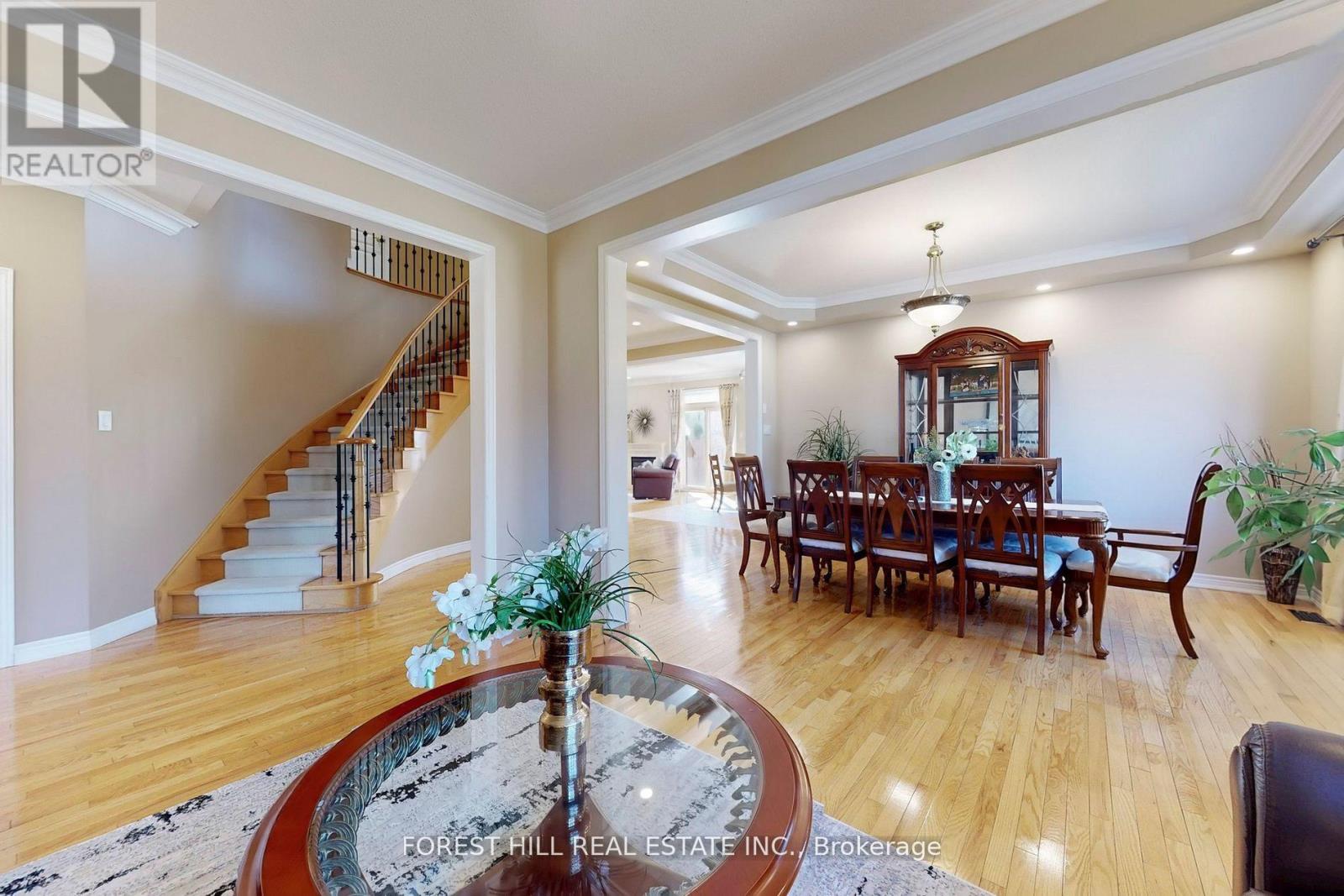 48 River Valley Crescent, Markham, Ontario  L6C 3G6 - Photo 9 - N12192965