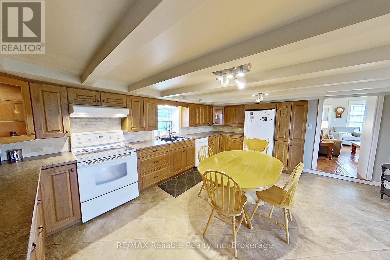 73053 Bluewater Highway, Bluewater, Ontario  N0M 2T0 - Photo 15 - X12193163