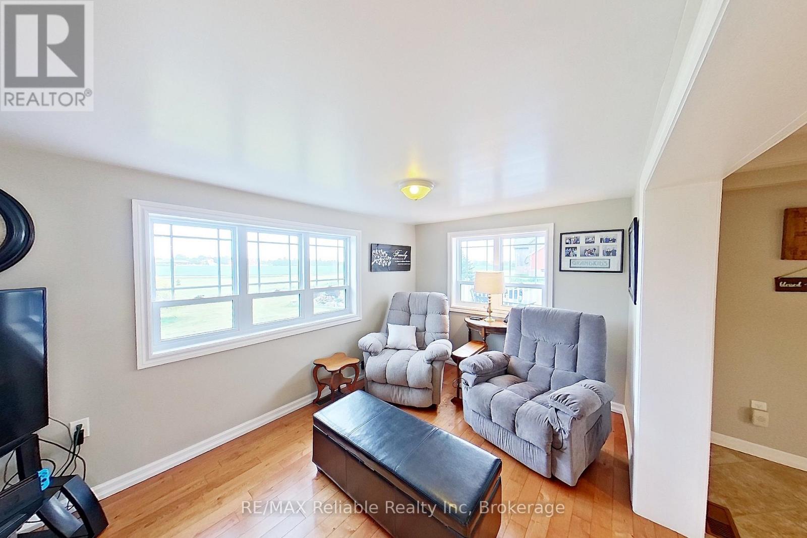 73053 Bluewater Highway, Bluewater, Ontario  N0M 2T0 - Photo 22 - X12193163