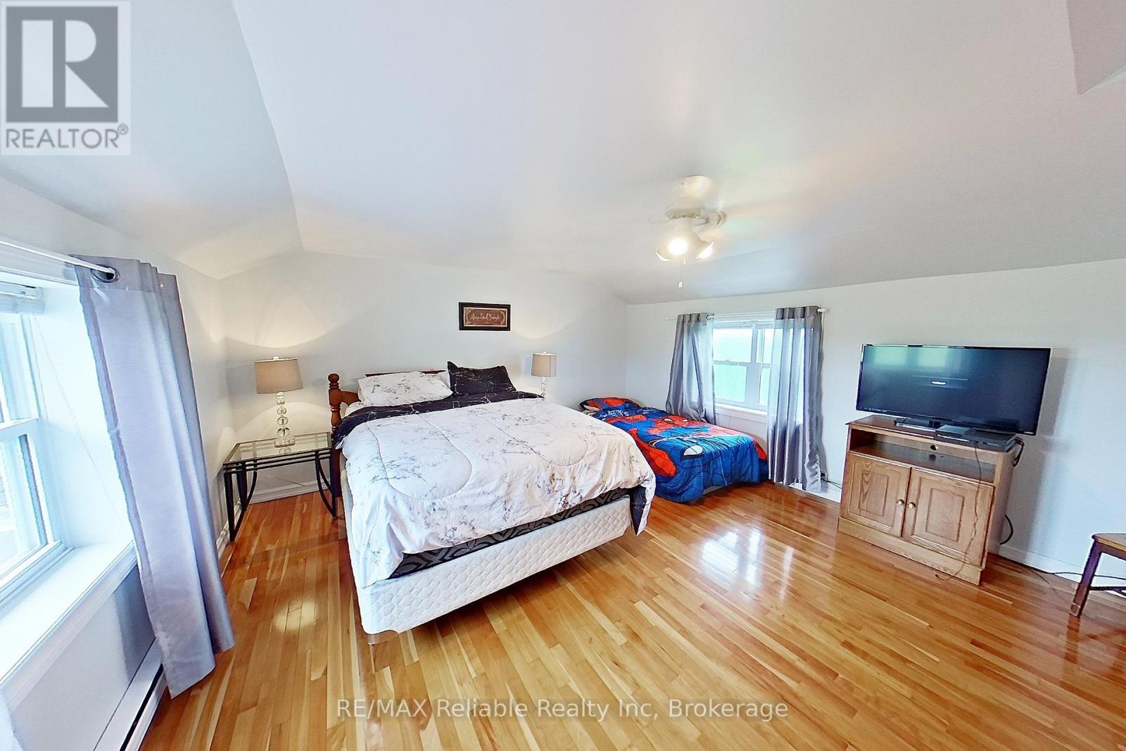 73053 Bluewater Highway, Bluewater, Ontario  N0M 2T0 - Photo 36 - X12193163