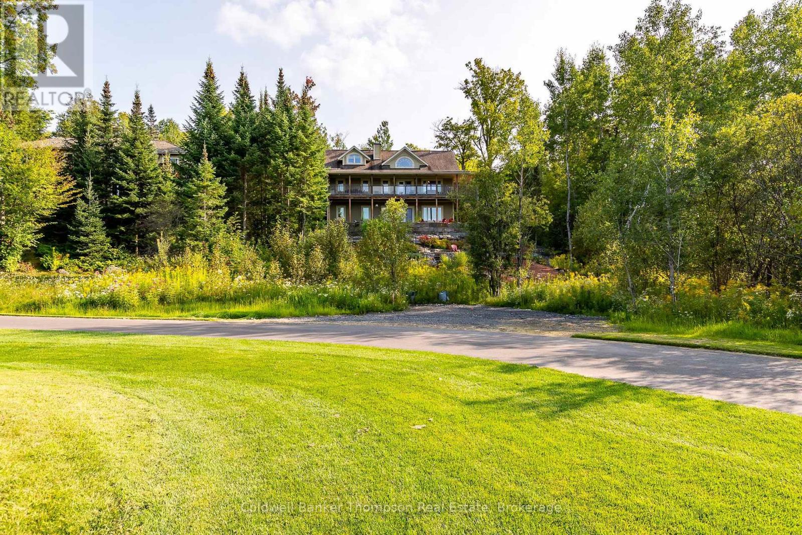 21 Deerhurst Highlands Drive, Huntsville, Ontario  P1H 1B1 - Photo 46 - X12193167