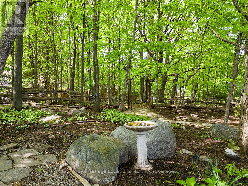 130 Davos Drive, Blue Mountains, Ontario  L9Y 0S9 - Photo 25 - X12193187