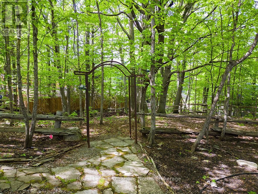 130 Davos Drive, Blue Mountains, Ontario  L9Y 0S9 - Photo 26 - X12193187