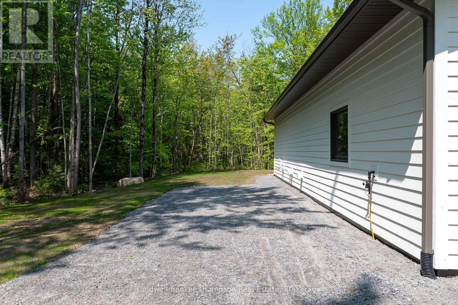 1854 Old Muskoka Road, Huntsville, Ontario  P0B 1M0 - Photo 42 - X12193193