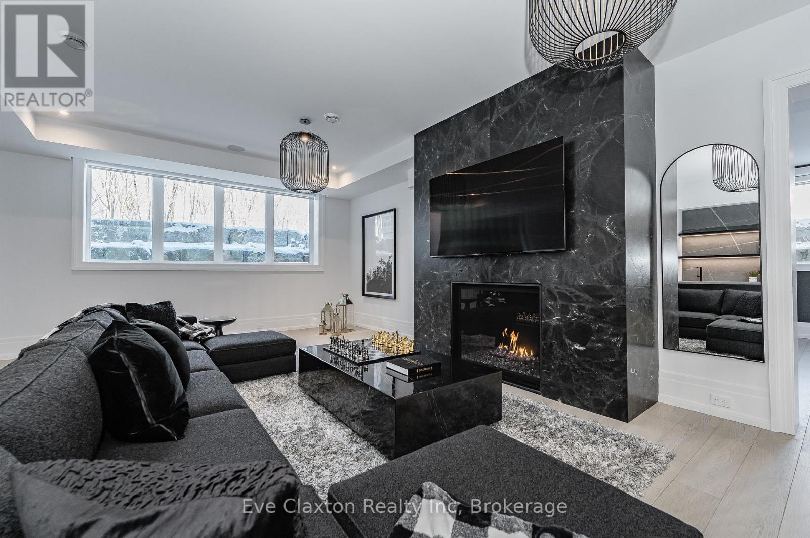 149 Heritage Lake Drive, Puslinch (Crieff/aikensville/killean), Ontario  N0B 2J0 - Photo 34 - X12193294