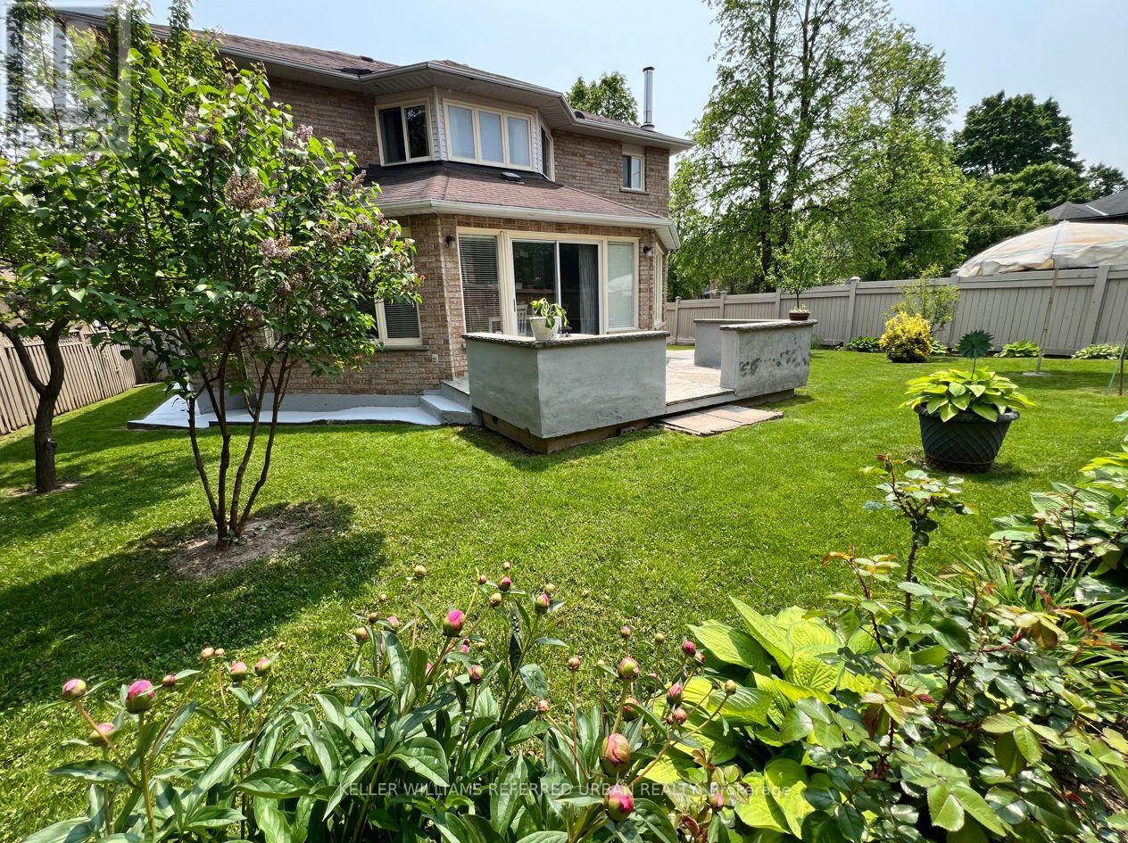 109 Topham Crescent, Richmond Hill, Ontario  L4C 9E9 - Photo 35 - N12193031