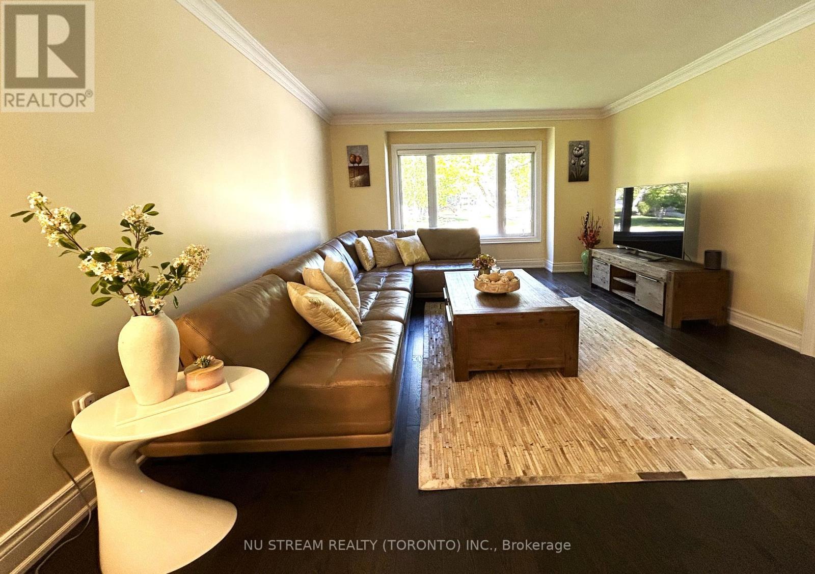31 Ashfield Drive, Richmond Hill (Oak Ridges Lake Wilcox), Ontario  L4E 2L6 - Photo 16 - N12192976