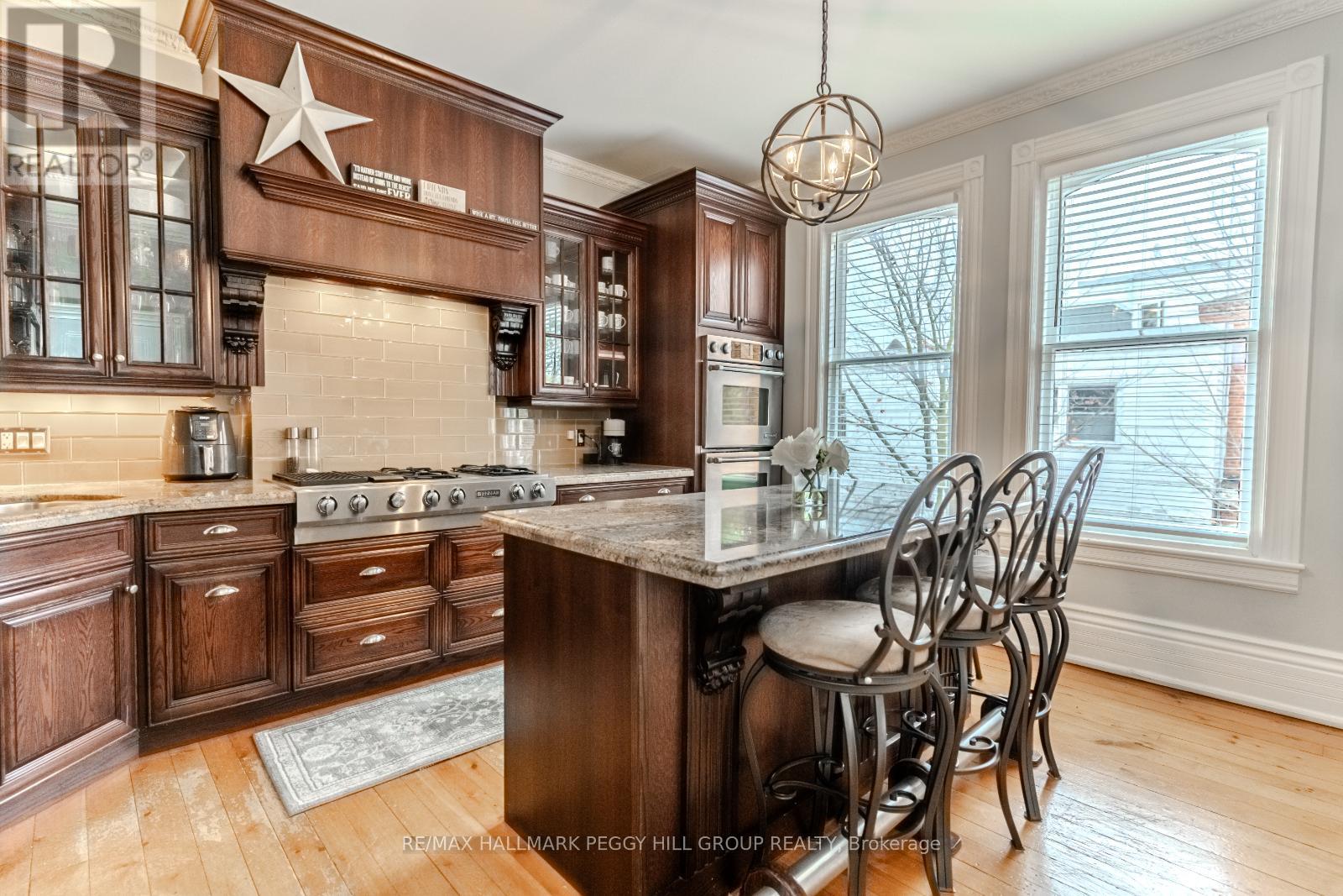 72 High Street, Barrie (Queen's Park), Ontario  L4N 1W4 - Photo 16 - S12192542