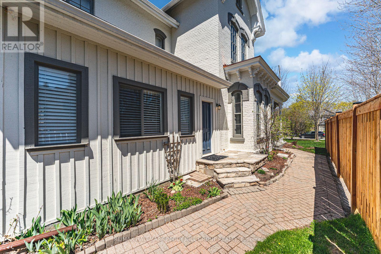 72 High Street, Barrie (Queen's Park), Ontario  L4N 1W4 - Photo 22 - S12192542