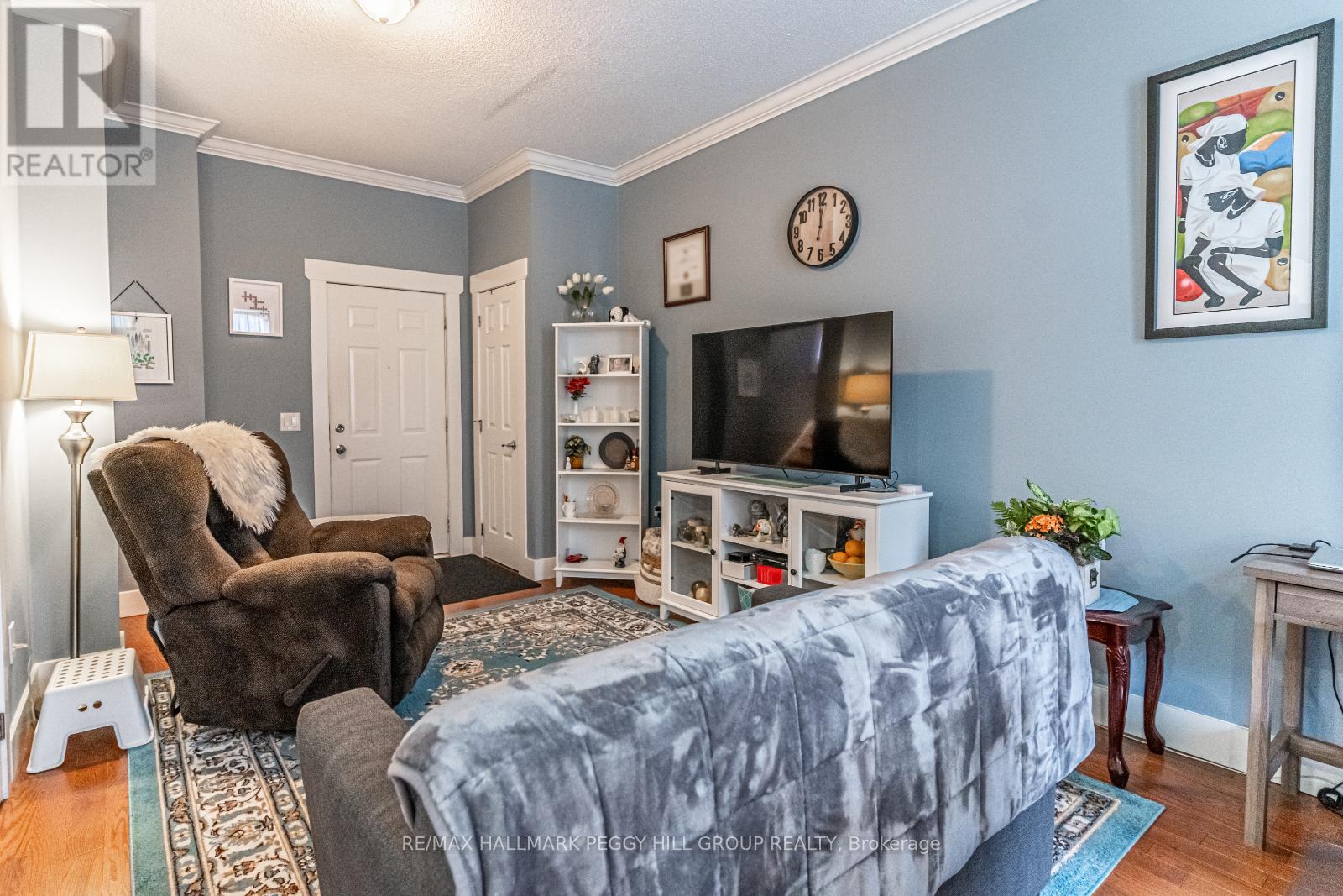 72 High Street, Barrie (Queen's Park), Ontario  L4N 1W4 - Photo 25 - S12192542