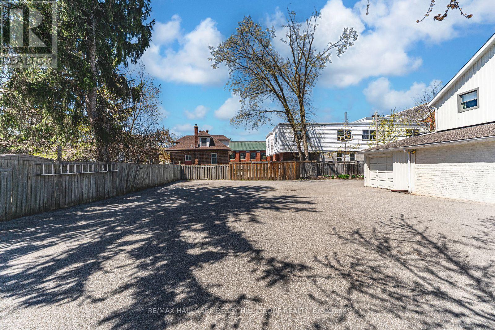 72 High Street, Barrie (Queen's Park), Ontario  L4N 1W4 - Photo 30 - S12192542