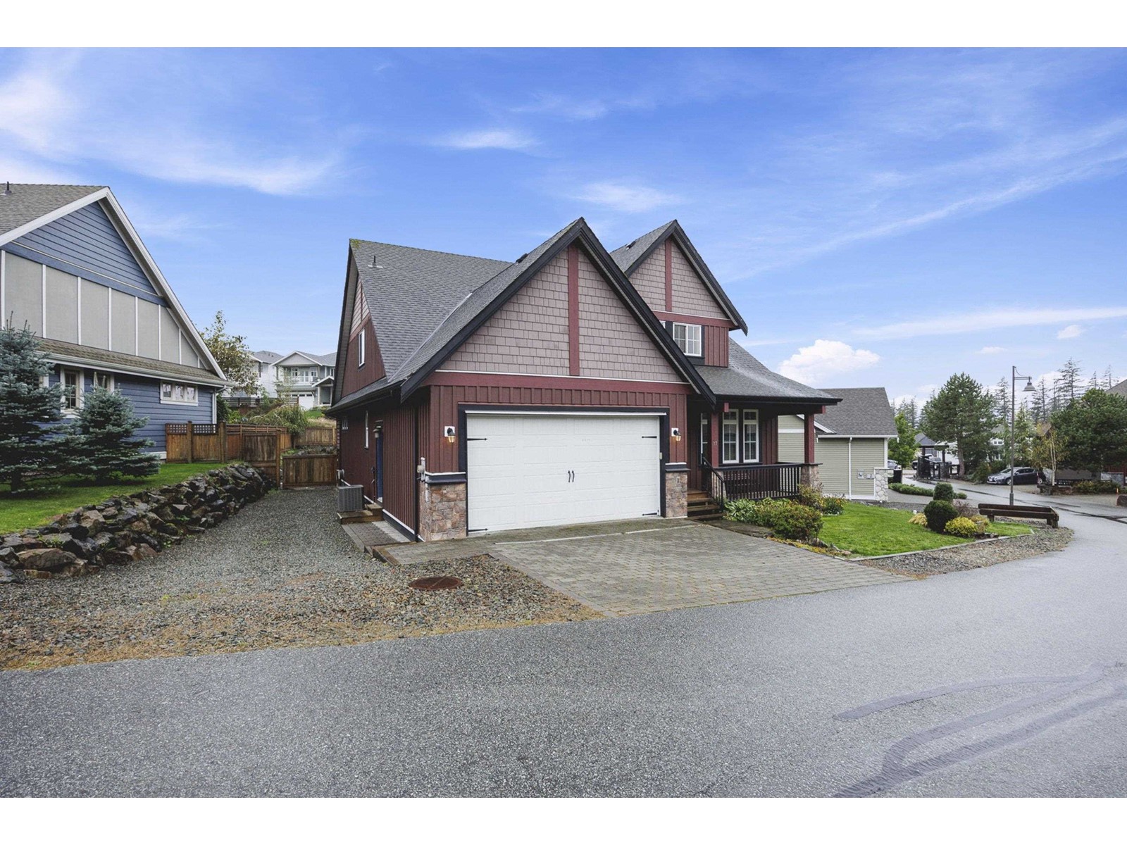 Property at 17 1911 WOODSIDE BOULEVARD image 3