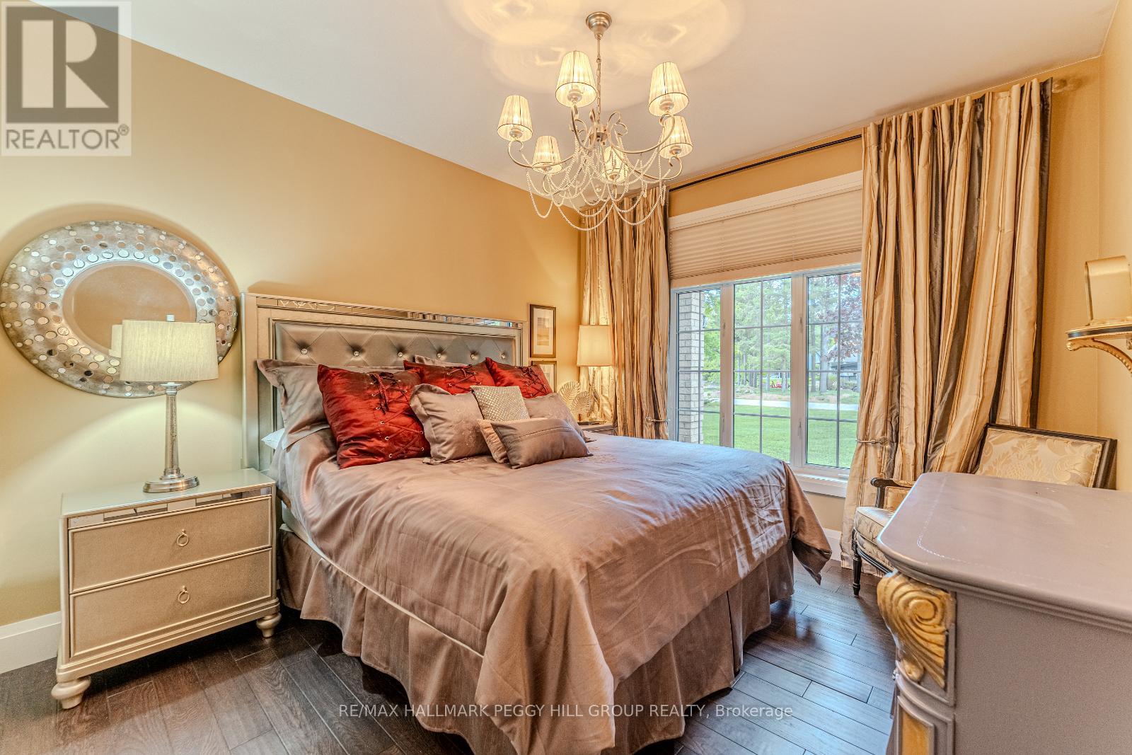 9 Fairway Court, Oro-Medonte, Ontario  L0L 2L0 - Photo 15 - S12189818