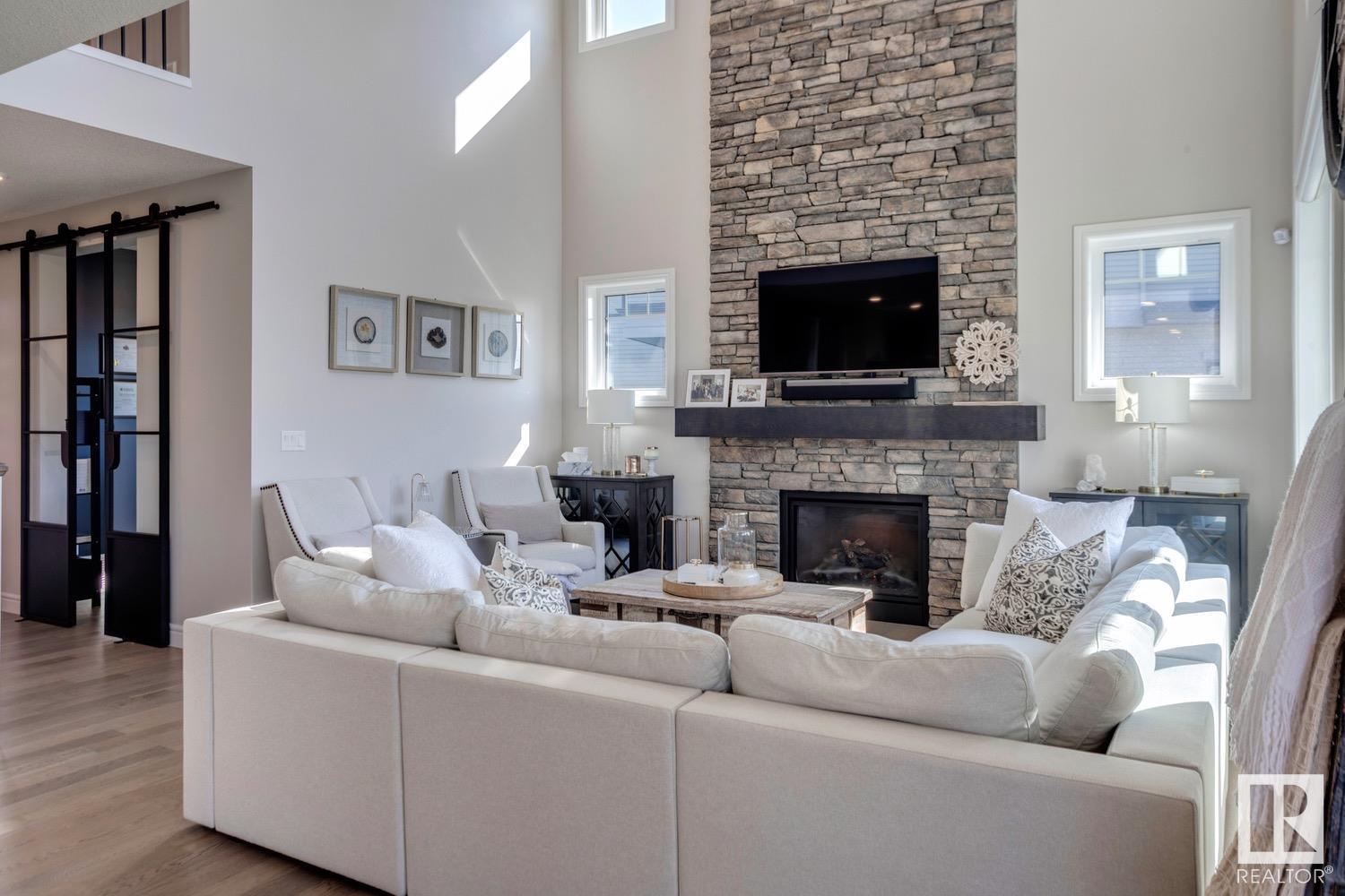 Property at 20351 29 AV NW image 3