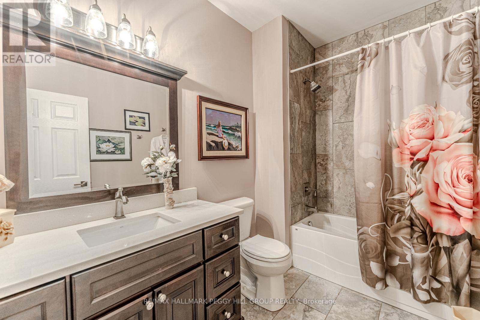 9 Fairway Court, Oro-Medonte, Ontario  L0L 2L0 - Photo 17 - S12189818
