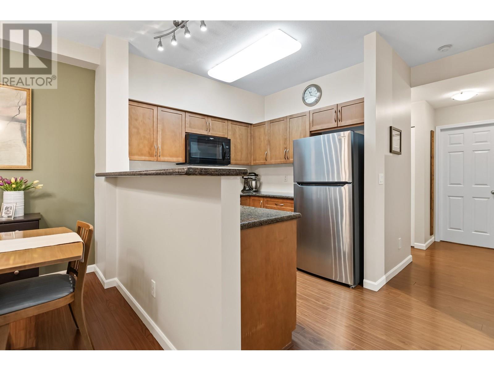 68 15 Forest Park Way, Port Moody, British Columbia  V3H 5G7 - Photo 6 - R3010675