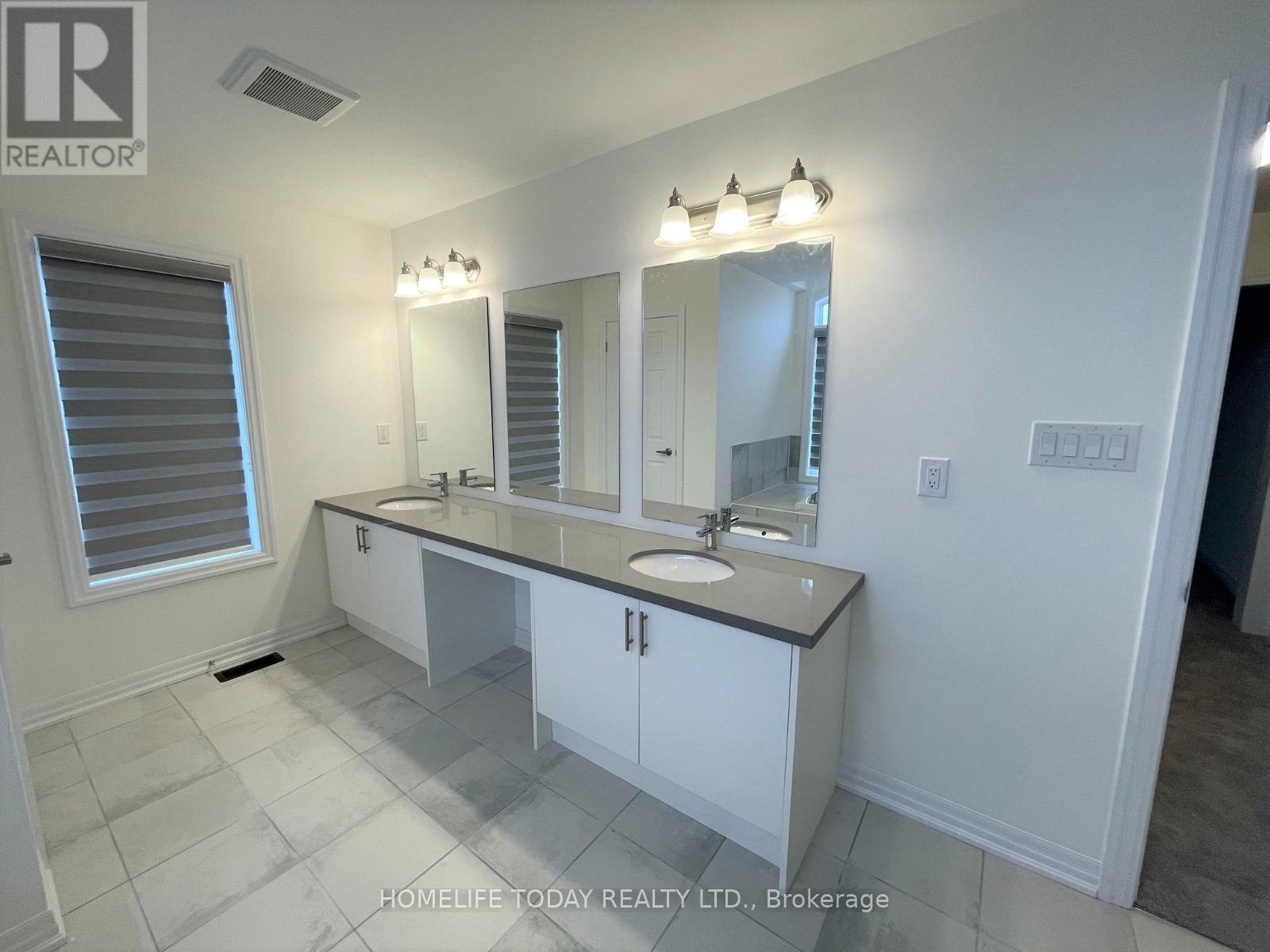 219 Warden Street, Clearview, Ontario  L0M 1S0 - Photo 27 - S12192889