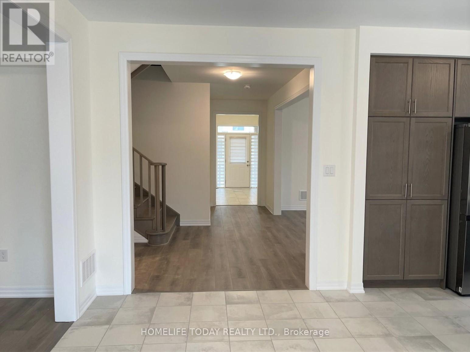 219 Warden Street, Clearview, Ontario  L0M 1S0 - Photo 4 - S12192889