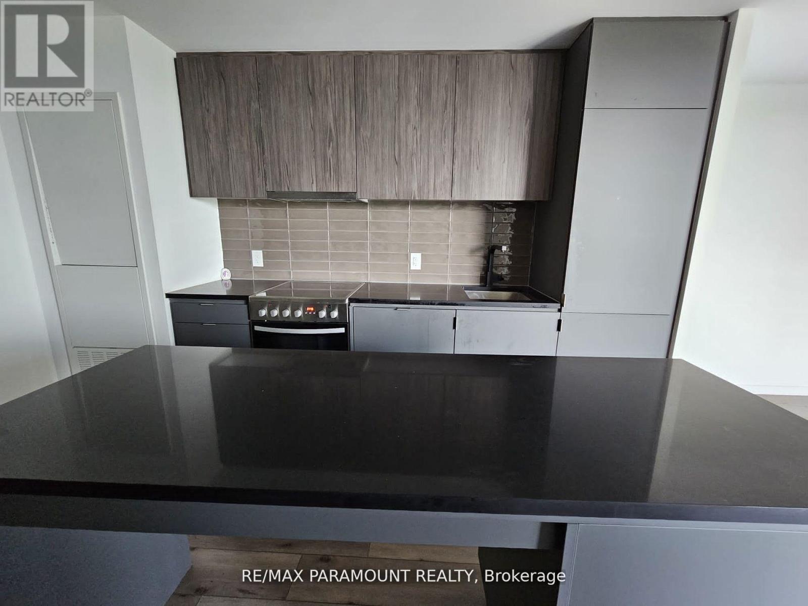 601 - 7 Smith Crescent, Toronto, Ontario  M8Z 0G3 - Photo 13 - W12185217