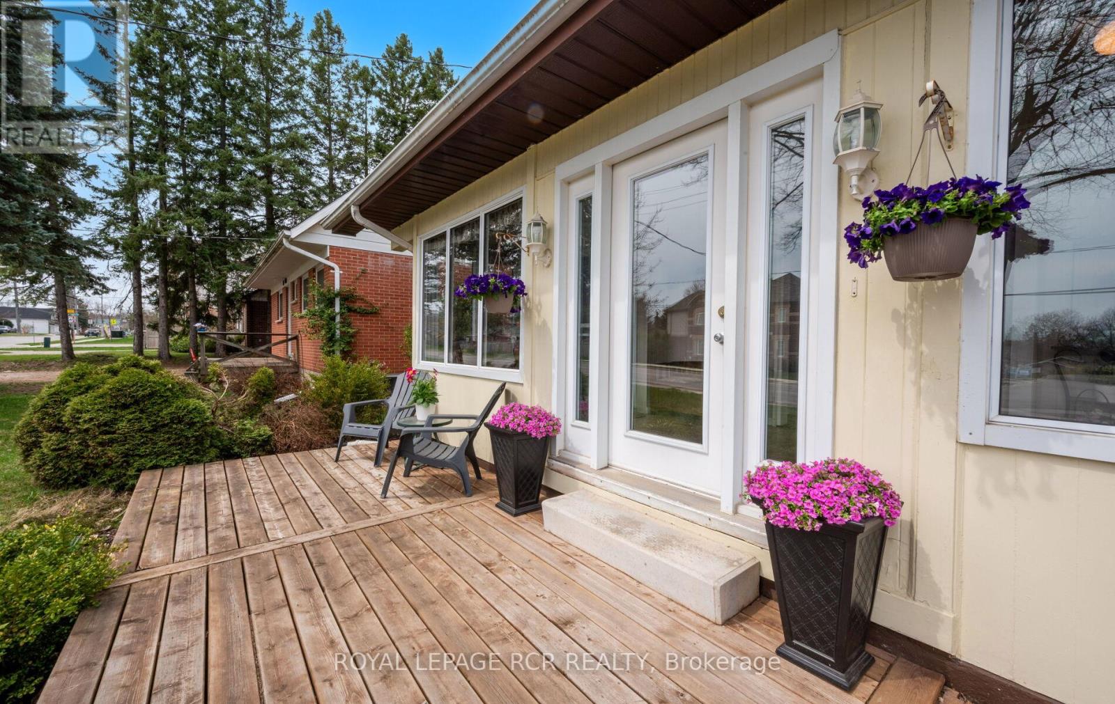 24 Town Line, Orangeville, Ontario  L9W 1T6 - Photo 3 - W12120540