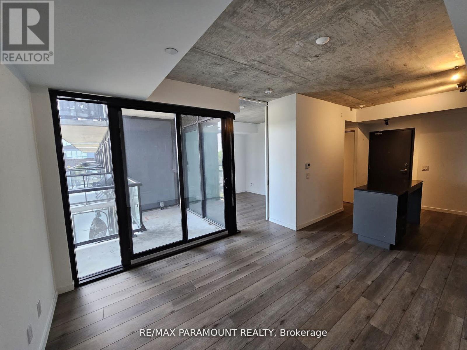 601 - 7 Smith Crescent, Toronto, Ontario  M8Z 0G3 - Photo 6 - W12185217