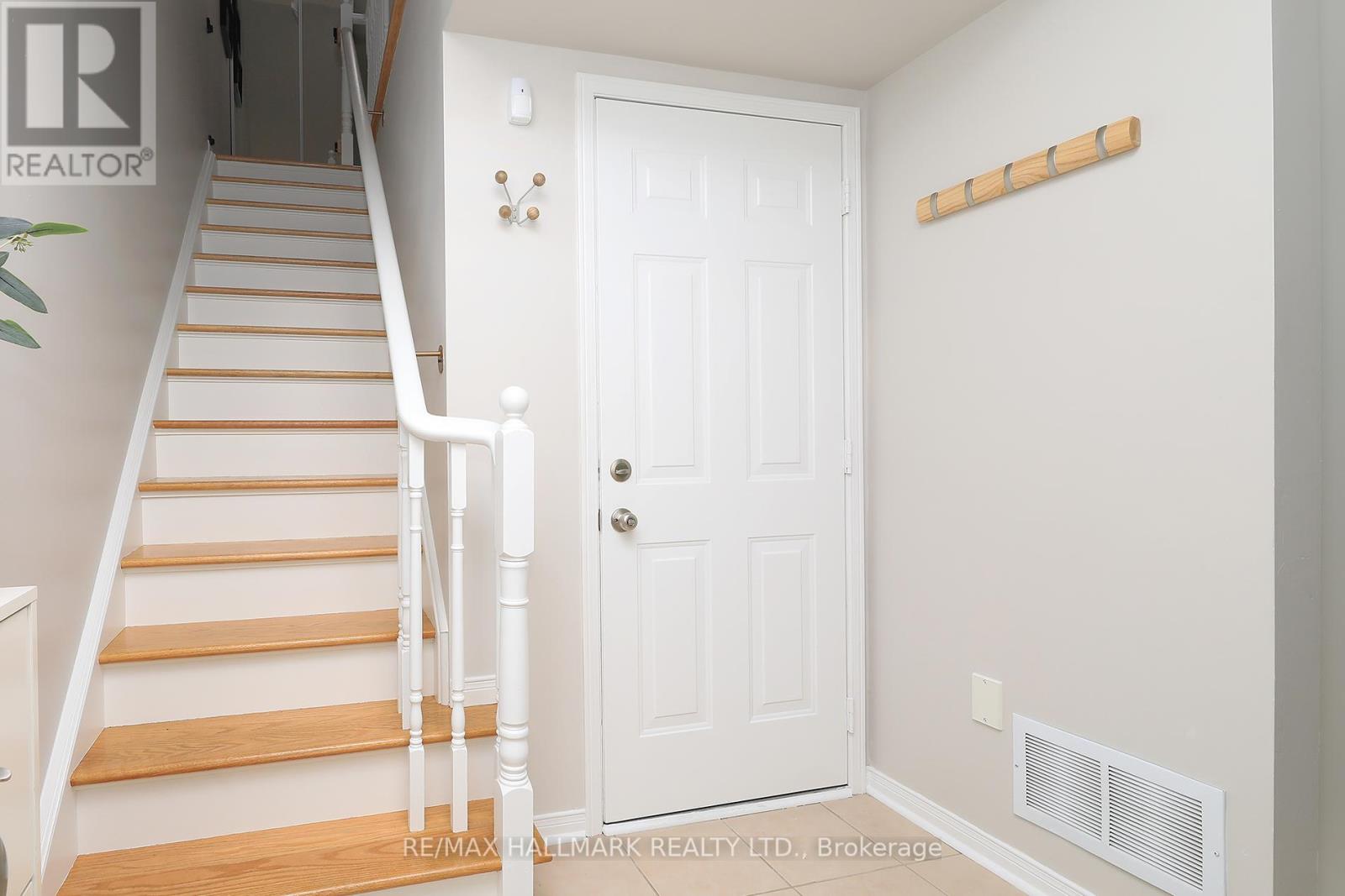 150 Brickworks Lane, Toronto, Ontario  M6N 5H7 - Photo 14 - W12161242
