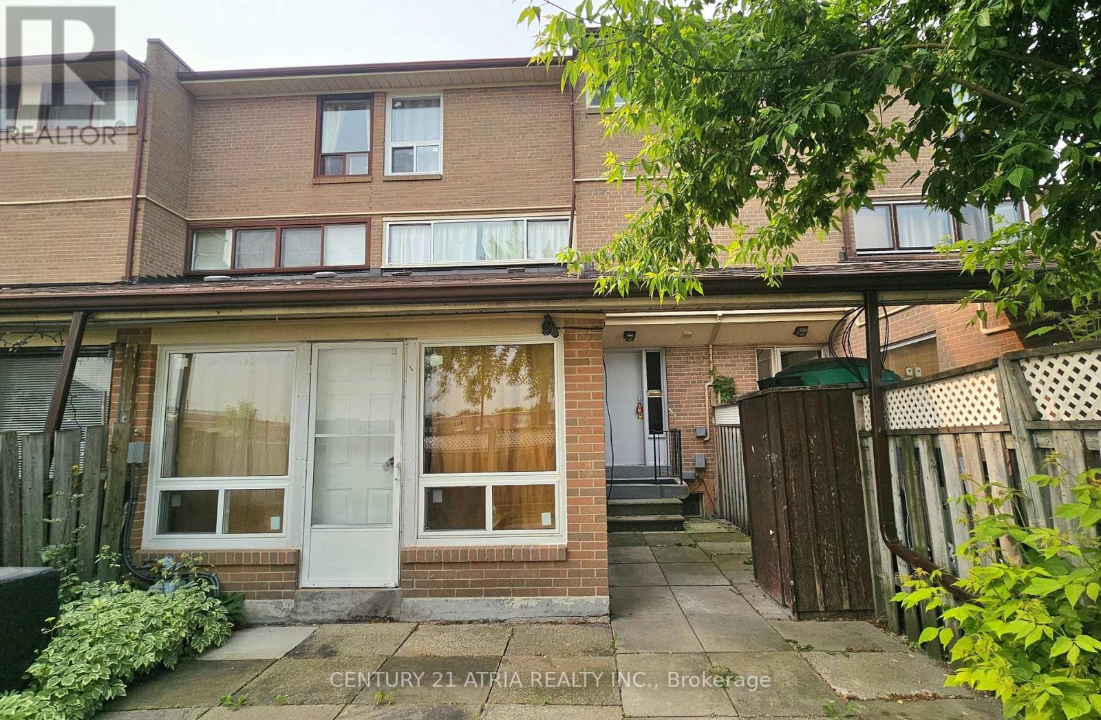 231 - 260 John Garland Boulevard, Toronto, Ontario  M9V 1N8 - Photo 2 - W12189342