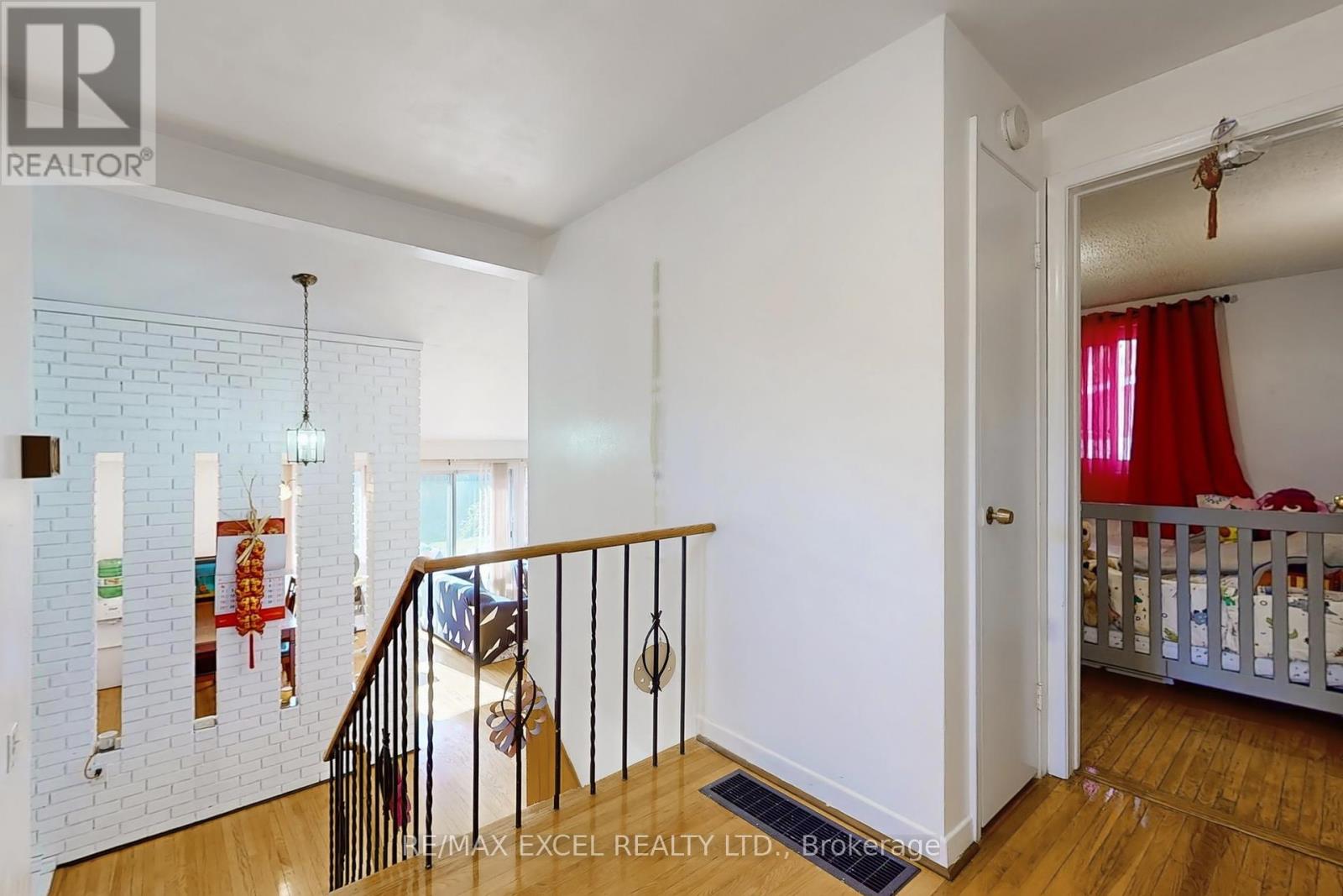 51 Kendleton Avenue, Toronto, Ontario  M9V 1T9 - Photo 24 - W12189722