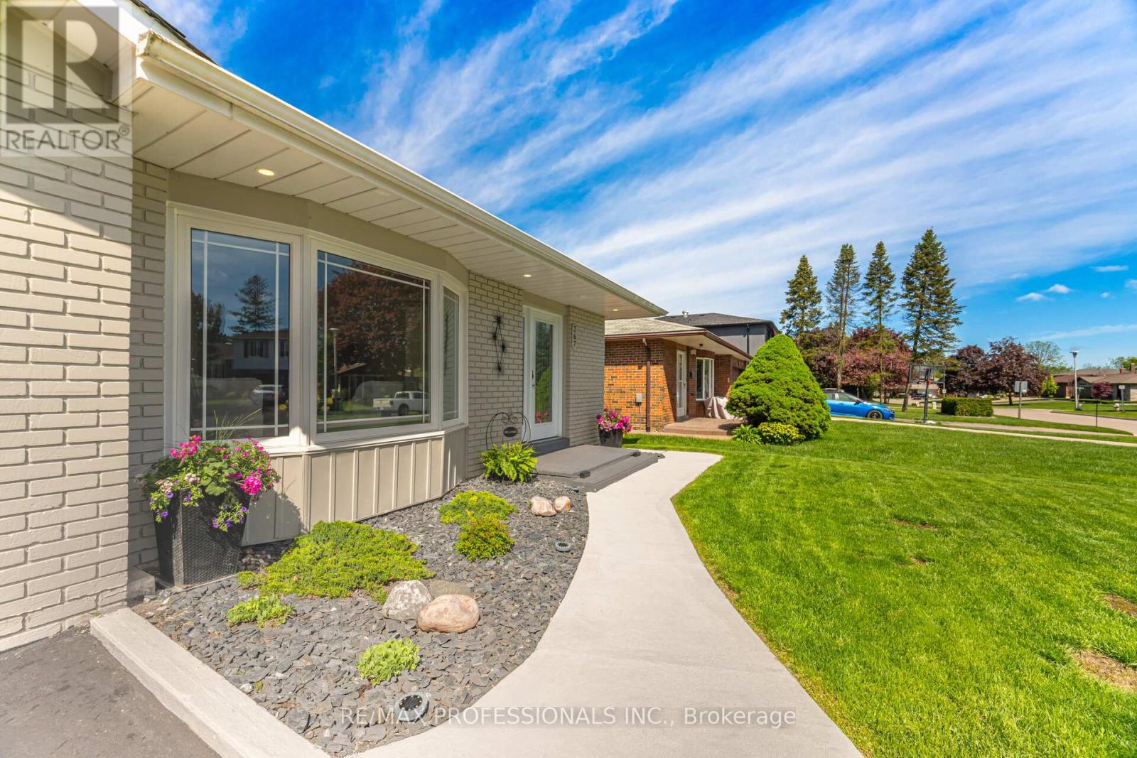 267 Bell Air Drive, Caledon, Ontario  L7E 2A2 - Photo 6 - W12161804