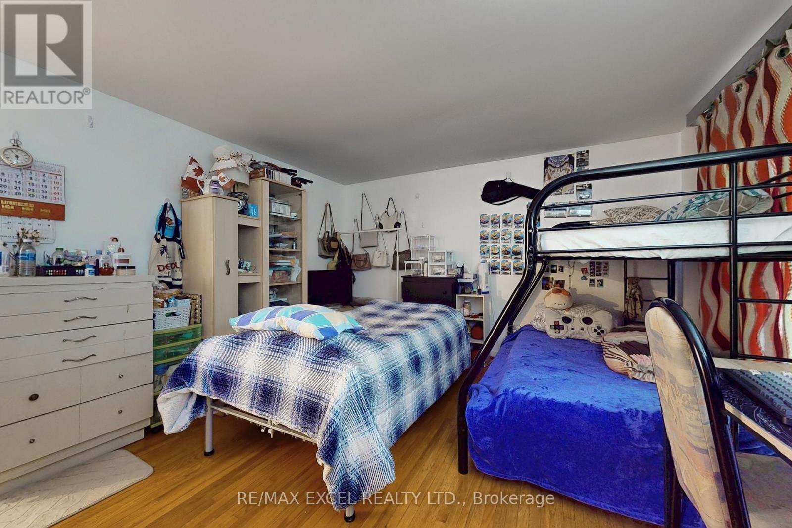 51 Kendleton Avenue, Toronto, Ontario  M9V 1T9 - Photo 26 - W12189722