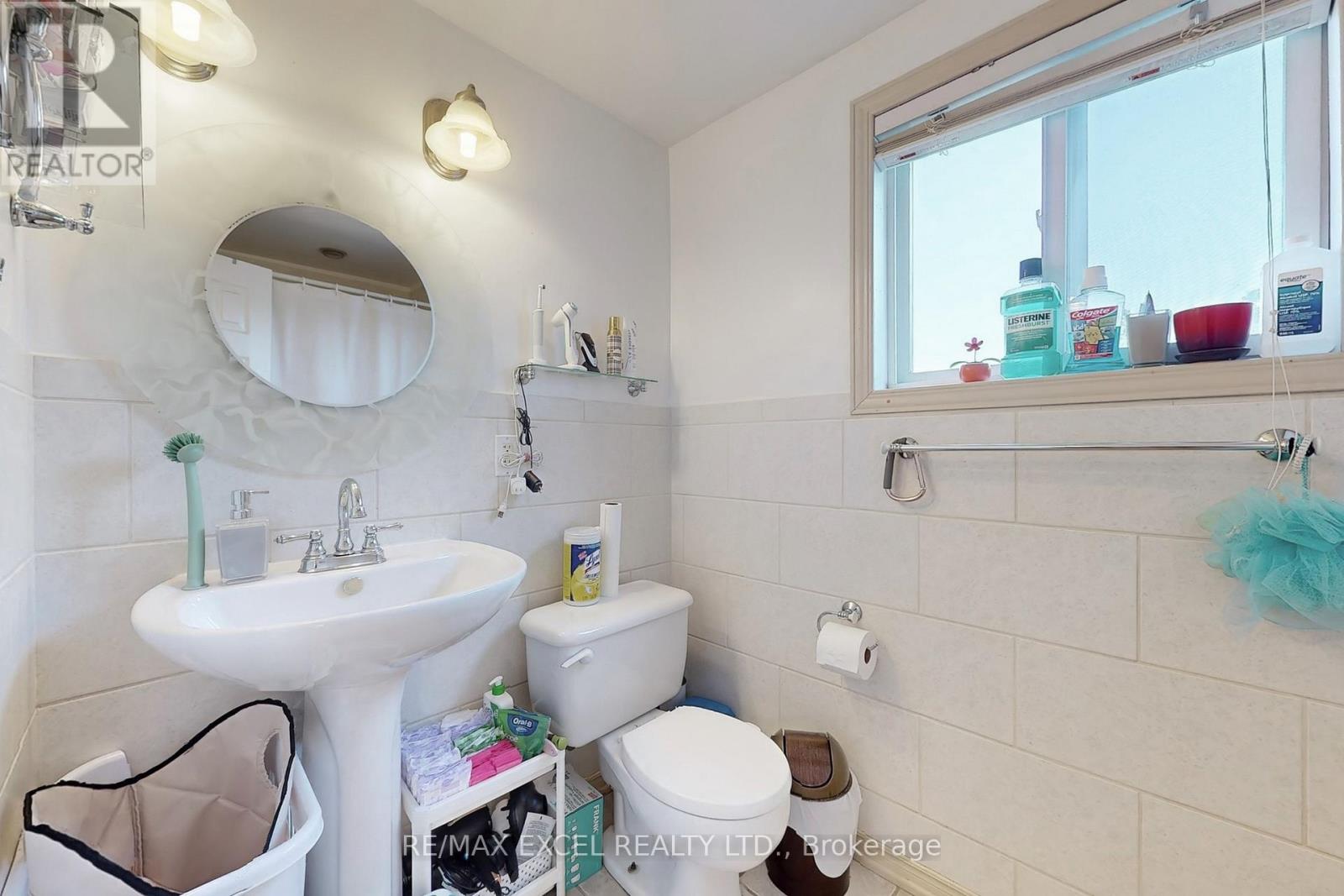 51 Kendleton Avenue, Toronto, Ontario  M9V 1T9 - Photo 32 - W12189722