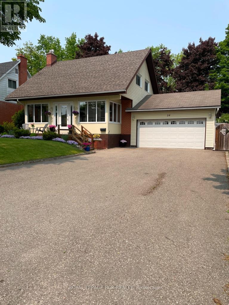 24 Town Line, Orangeville, Ontario  L9W 1T6 - Photo 36 - W12120540
