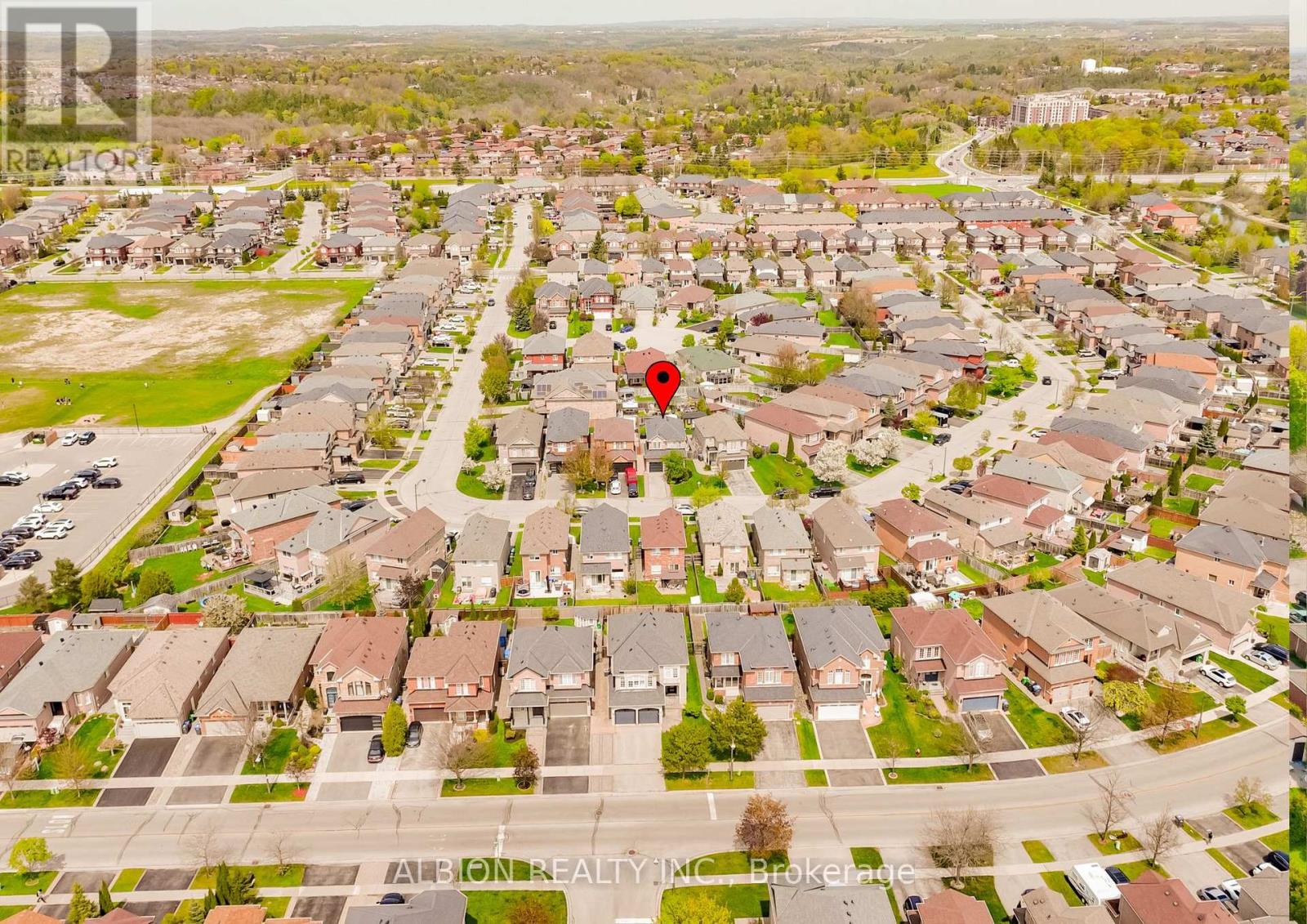 40 Emily Carr Crescent, Caledon, Ontario  L7E 2K9 - Photo 42 - W12145331