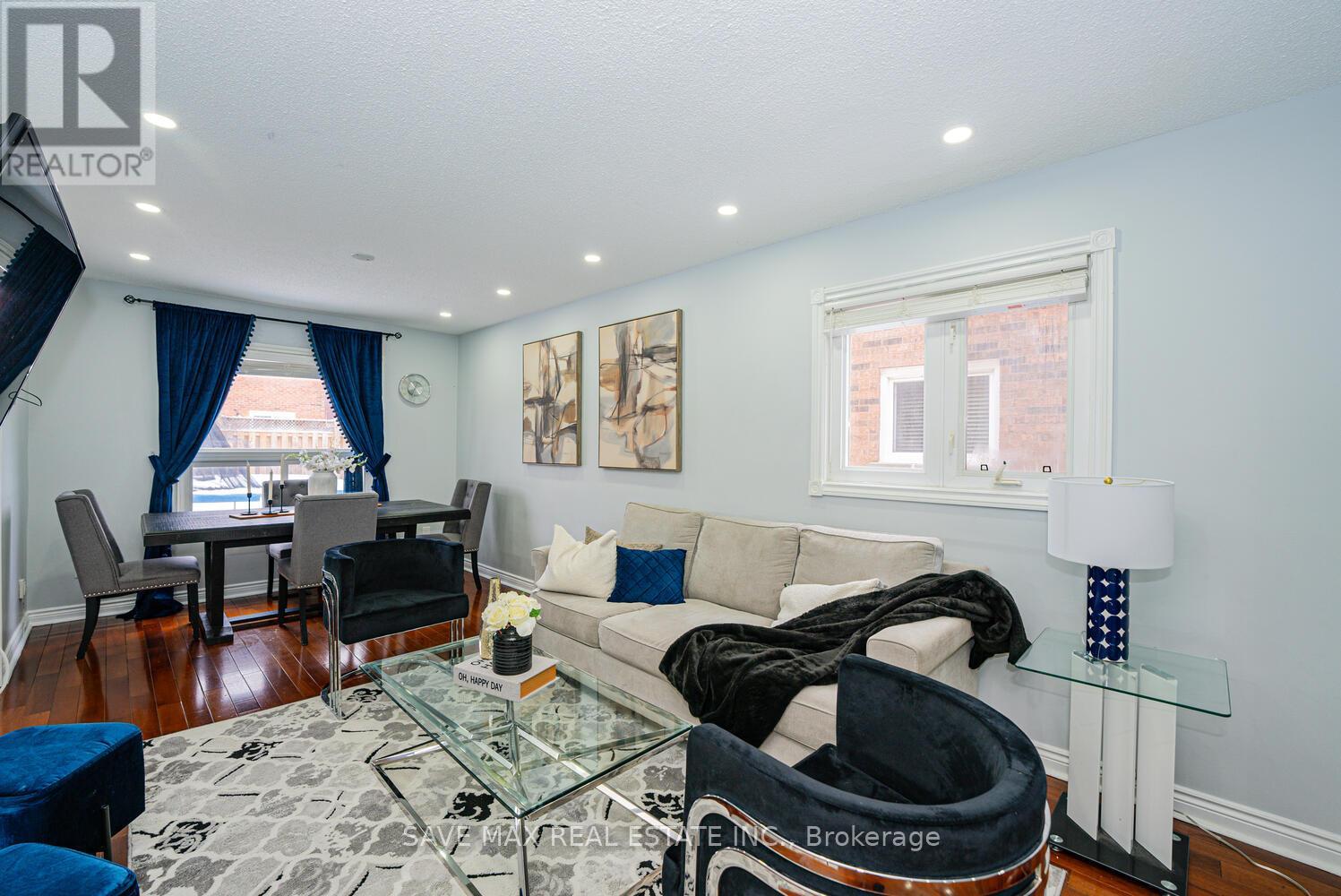 3446 Bertrand Road, Mississauga, Ontario  L5L 4G4 - Photo 3 - W12173296