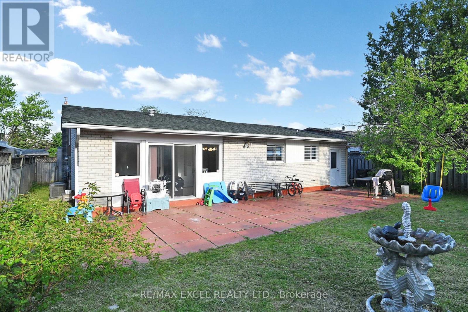 51 Kendleton Avenue, Toronto, Ontario  M9V 1T9 - Photo 43 - W12189722