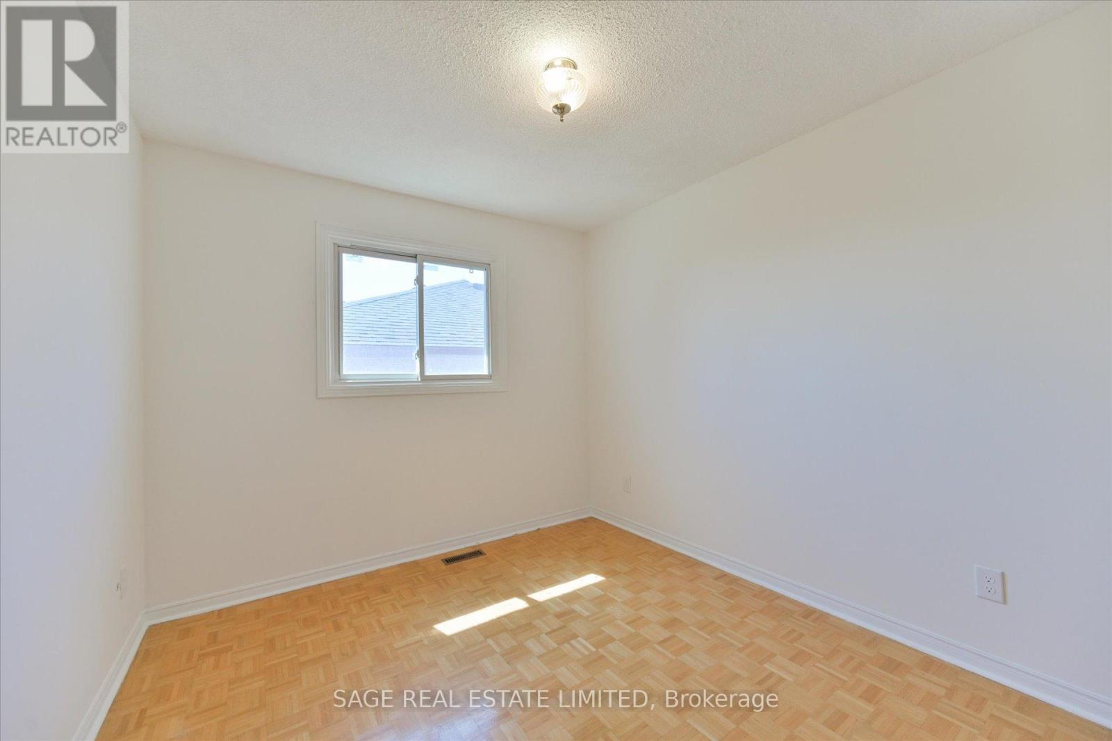 1 Goa Court, Toronto, Ontario  M8W 4Y2 - Photo 23 - W12190233