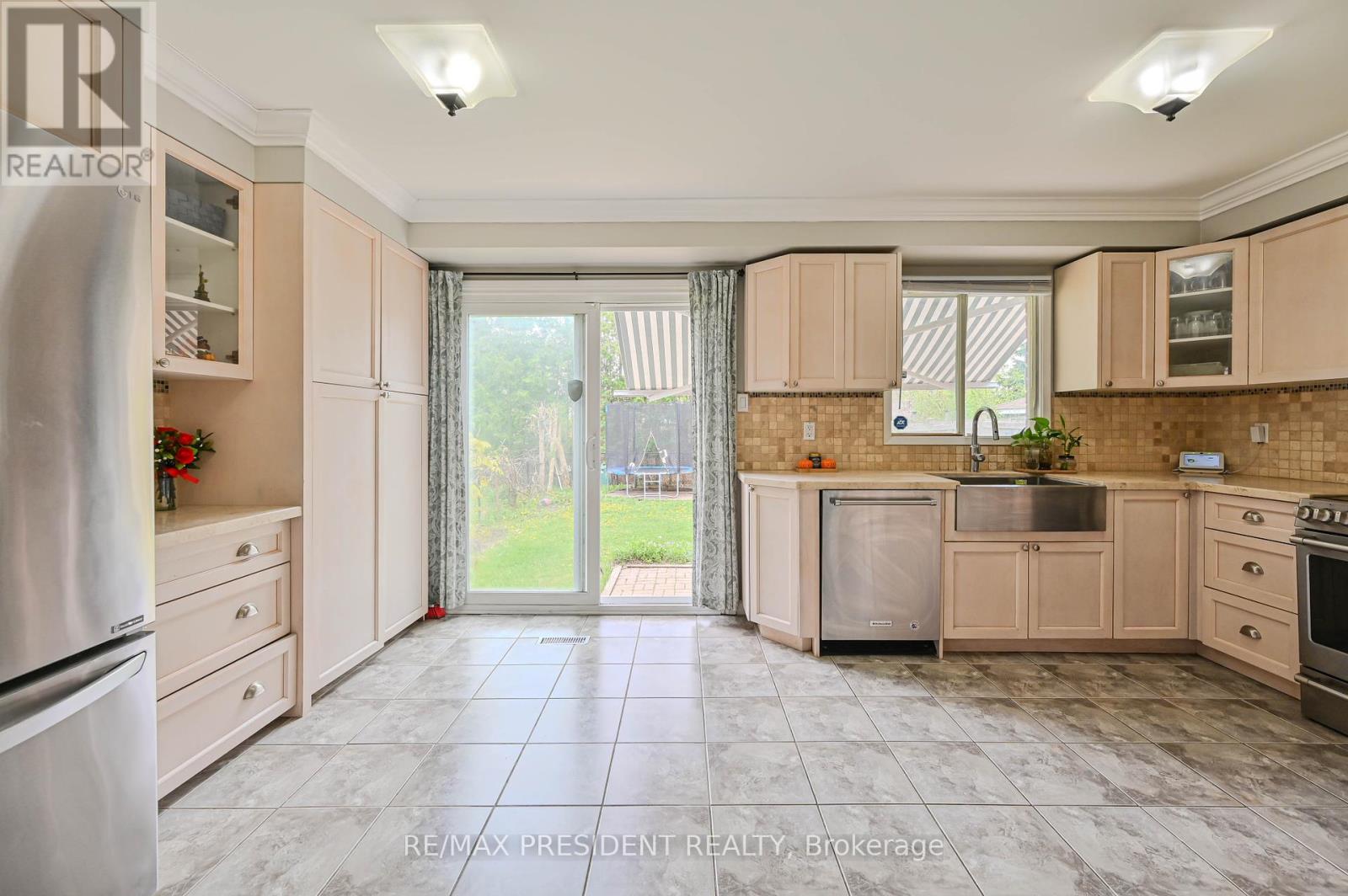 351 Rutherford Road N, Brampton (Madoc), Ontario  L6V 3V9 - Photo 13 - W12190748