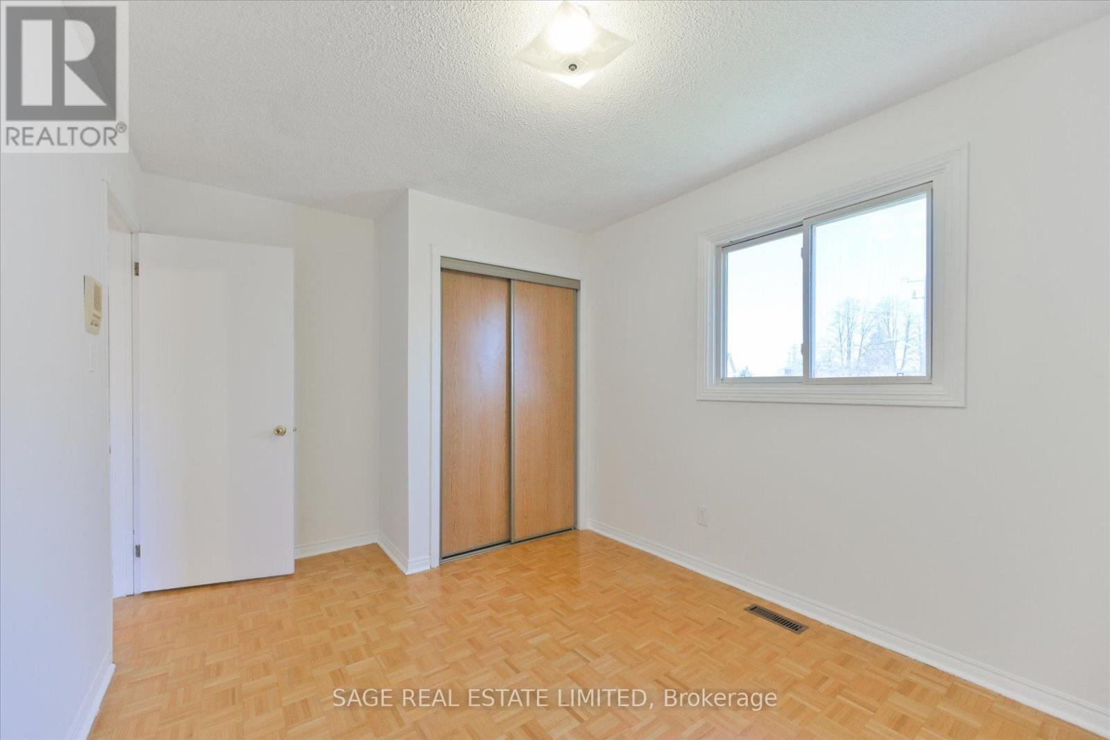 1 Goa Court, Toronto, Ontario  M8W 4Y2 - Photo 25 - W12190233