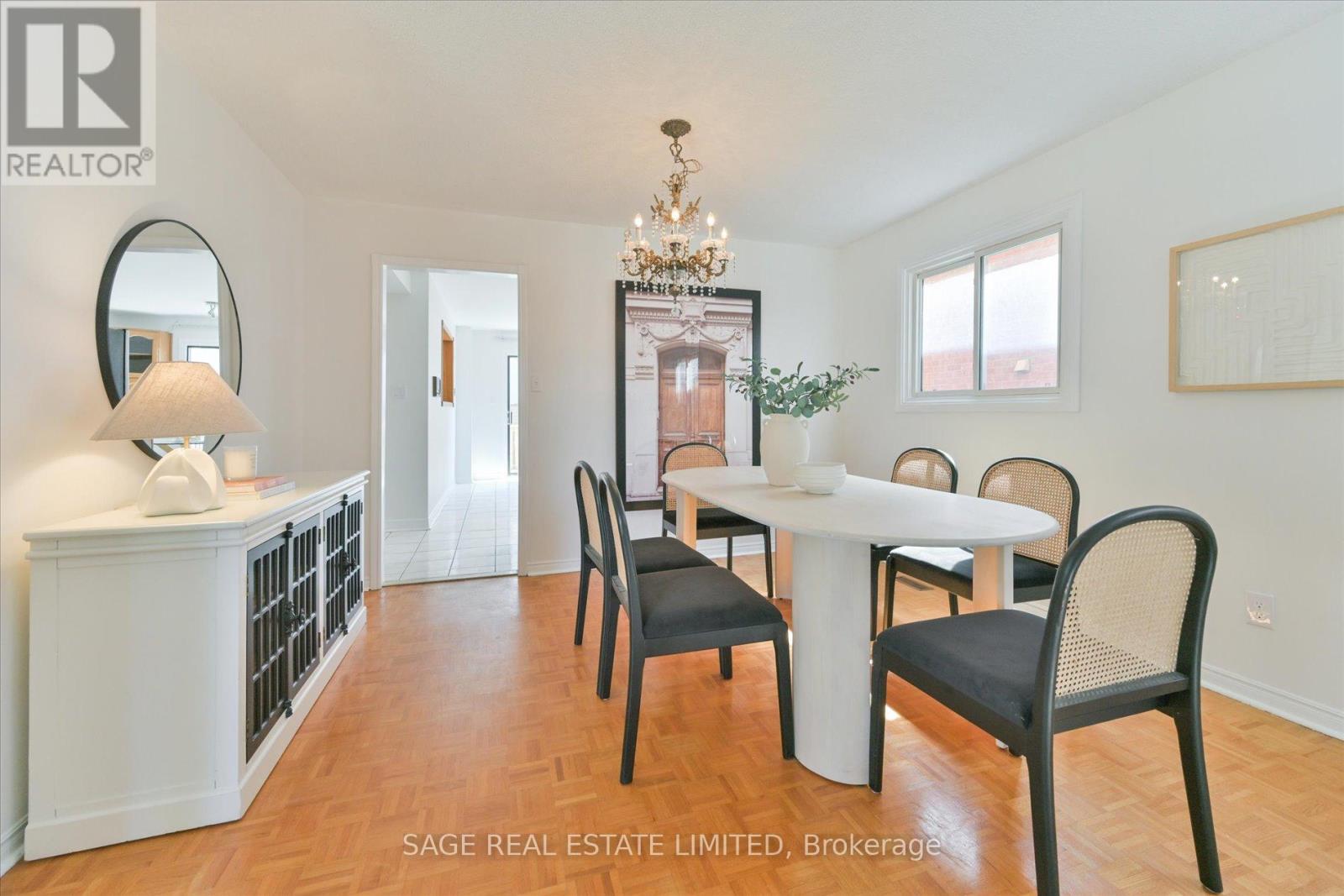 1 Goa Court, Toronto, Ontario  M8W 4Y2 - Photo 8 - W12190233