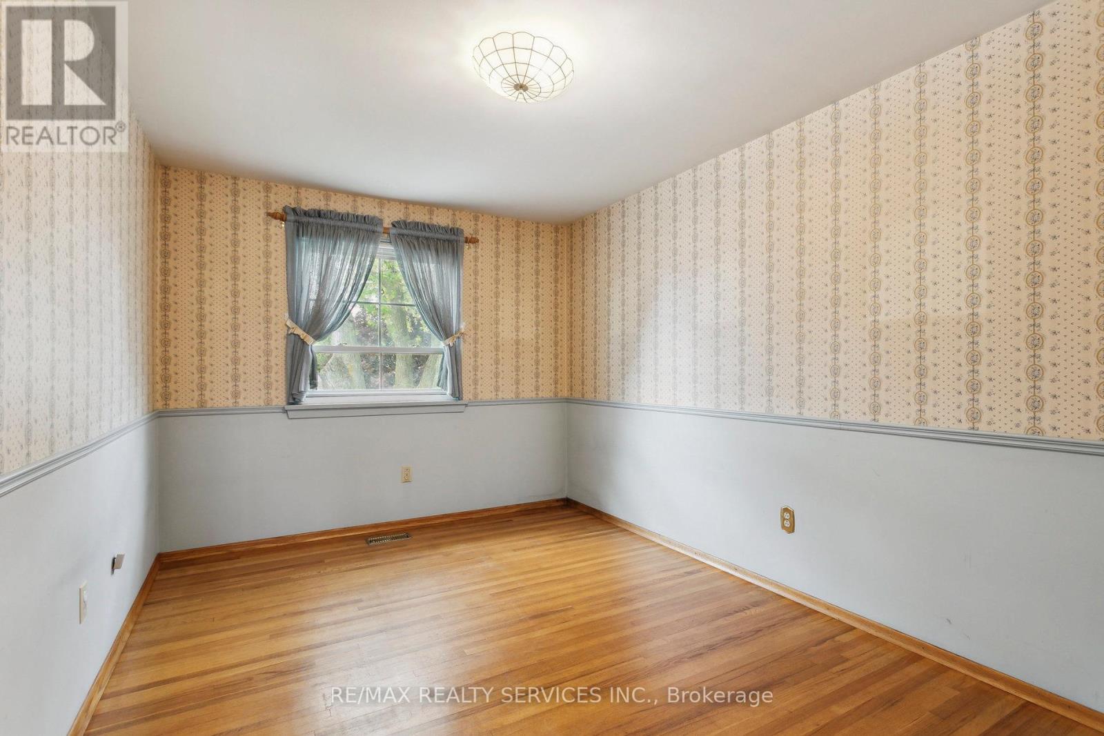 25 Melville Crescent, Brampton (Brampton East), Ontario  L6W 2S3 - Photo 21 - W12192492