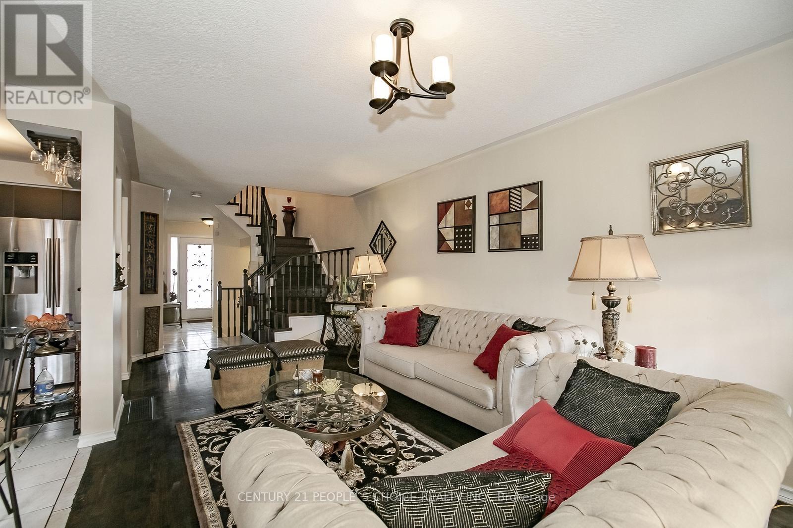 81 Ravenscliffe Court, Brampton (Northwood Park), Ontario  L6X 4N9 - Photo 13 - W12192496