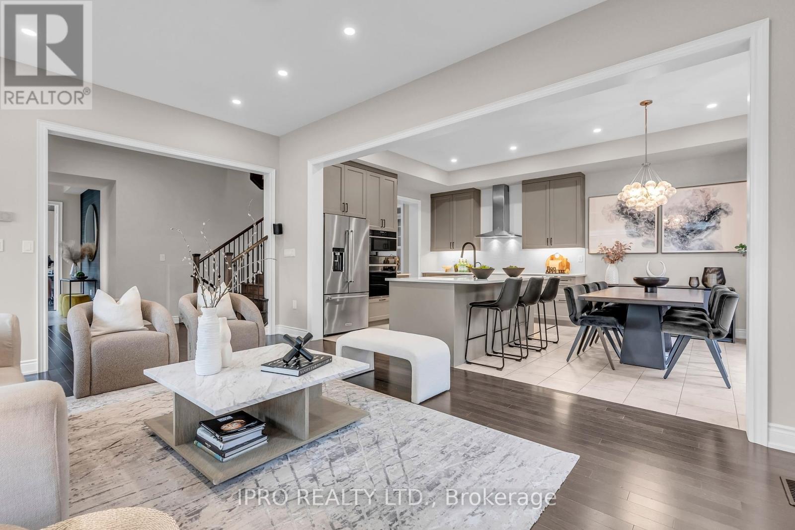 3331 Millicent Avenue, Oakville, Ontario  L6H 0Z8 - Photo 13 - W12191104